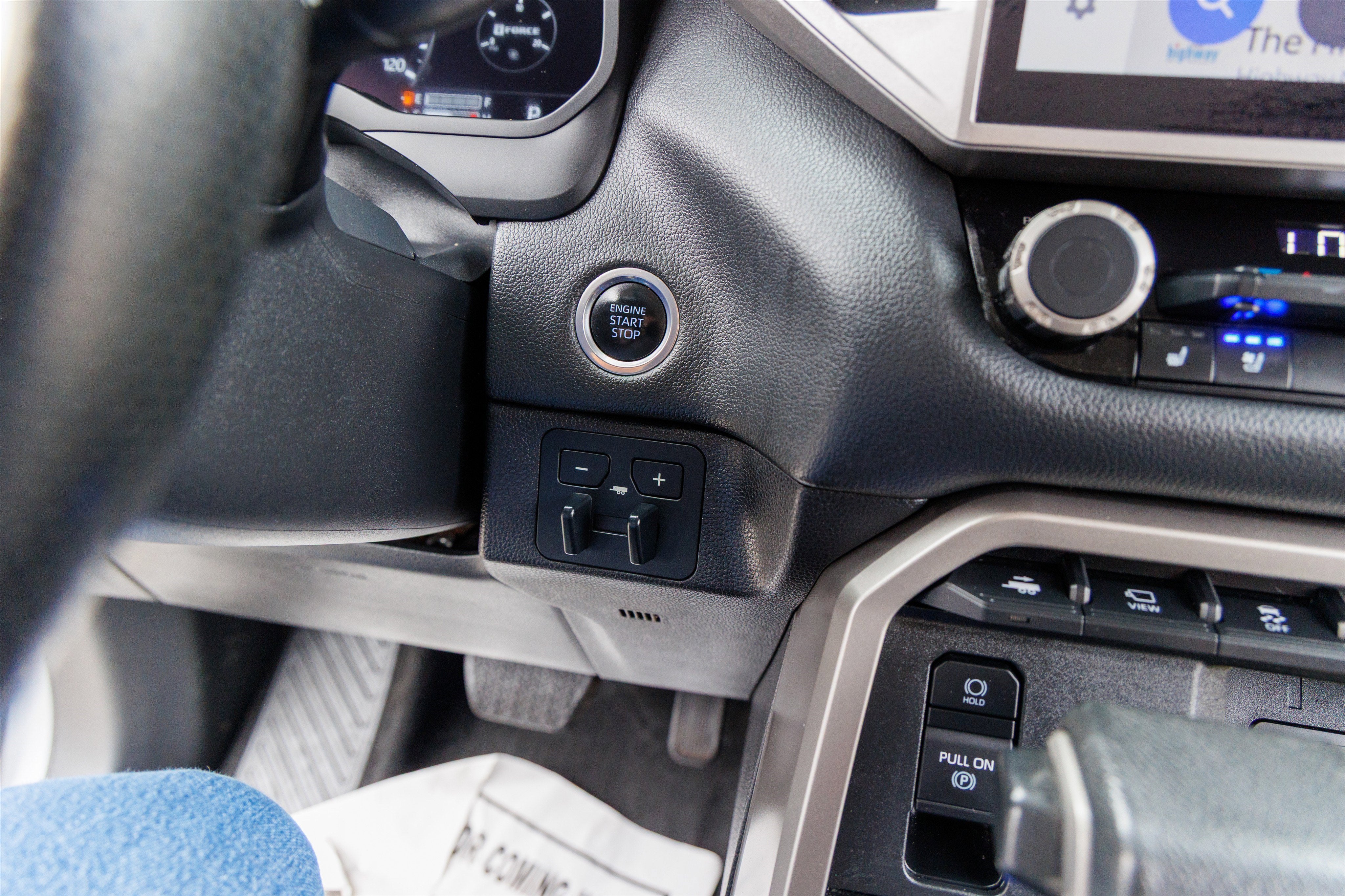 2024 Toyota TUNDRA 4X4 Limited