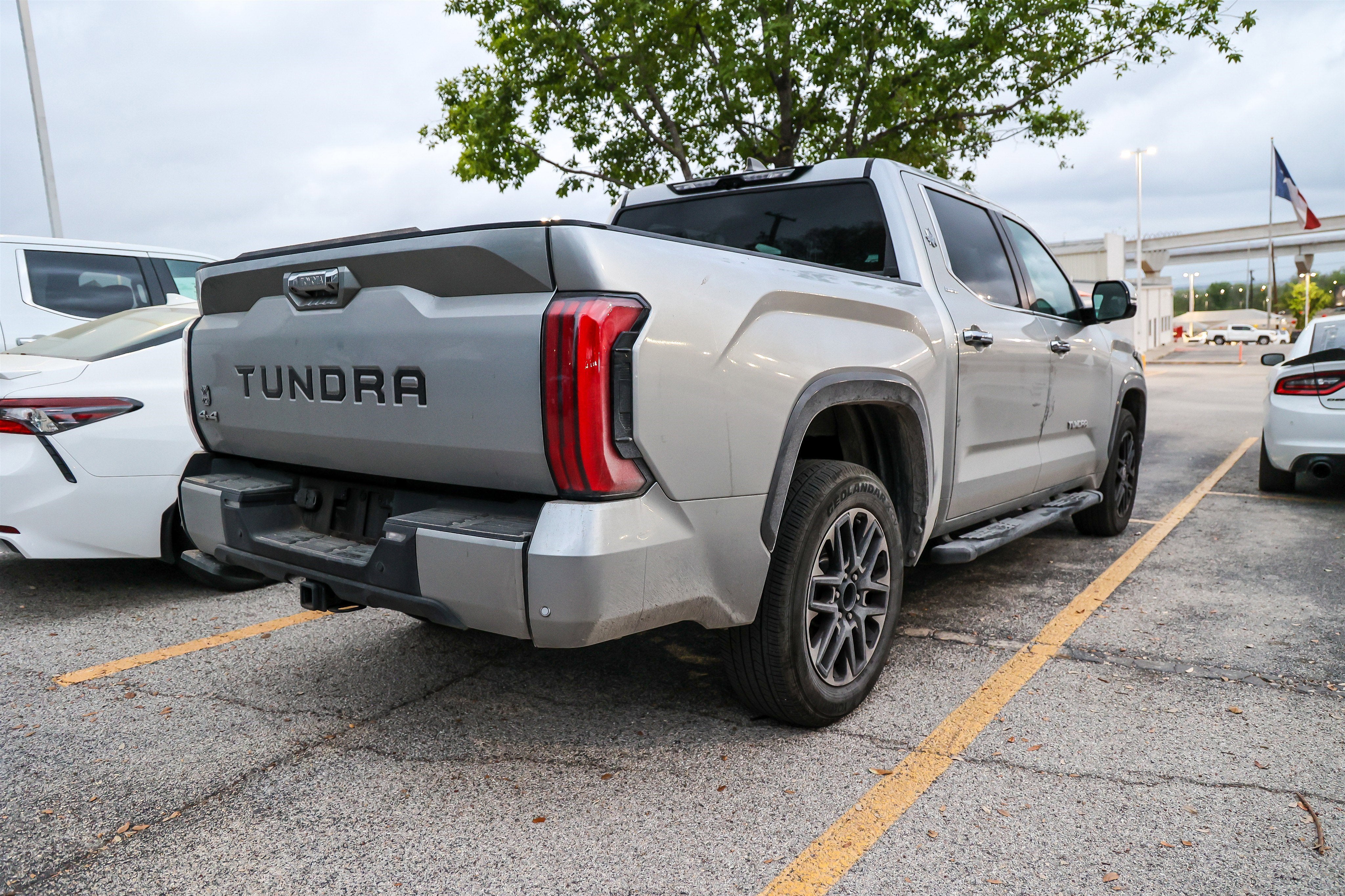 2024 Toyota TUNDRA 4X4 Limited