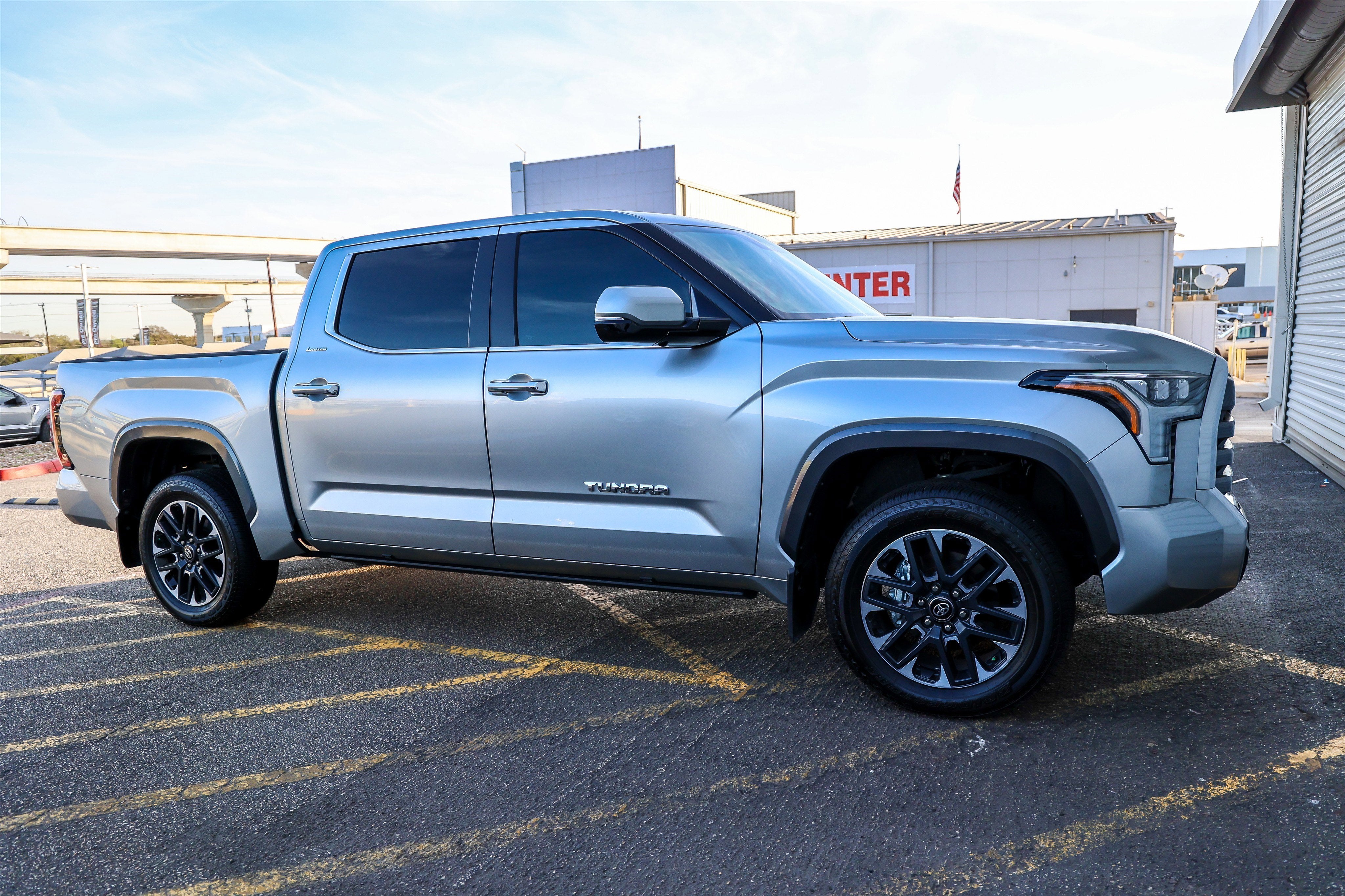 2025 Toyota TUNDRA 4X4 Limited