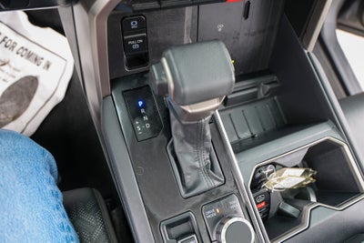 2025 Toyota TUNDRA 4X4 Limited