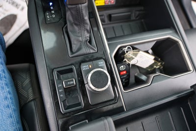 2025 Toyota TUNDRA 4X4 Limited