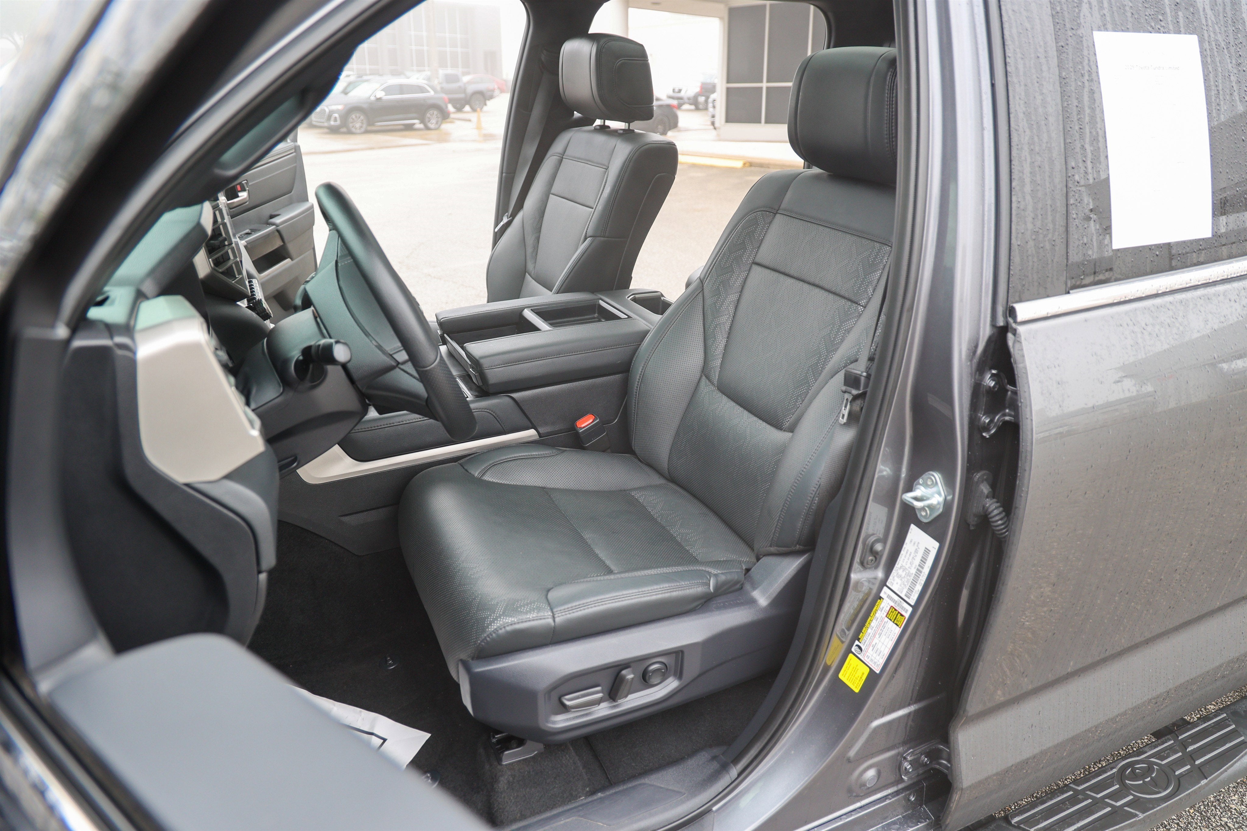 2025 Toyota TUNDRA 4X4 Limited