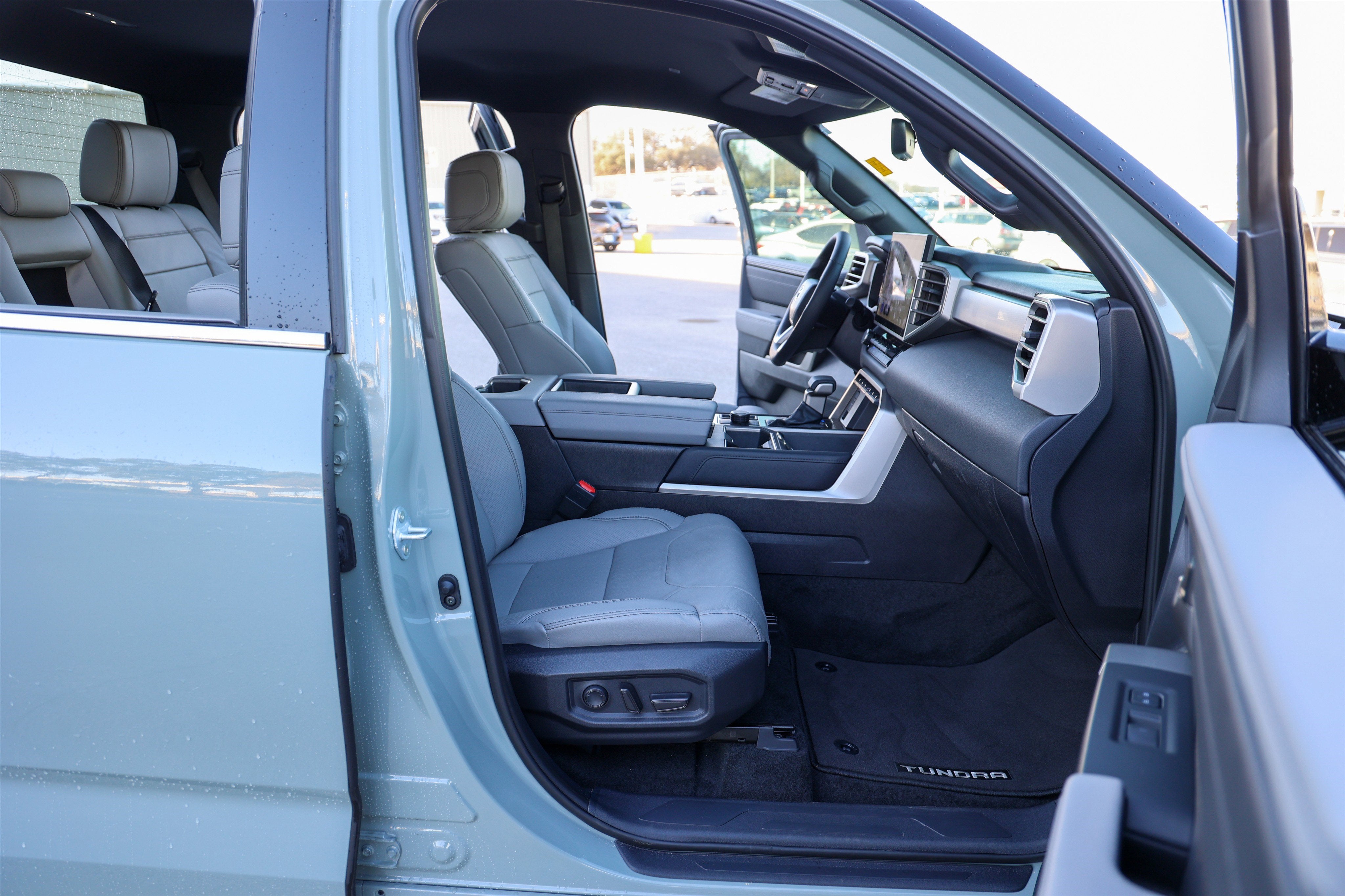 2026 Toyota TUNDRA 4X4 Limited