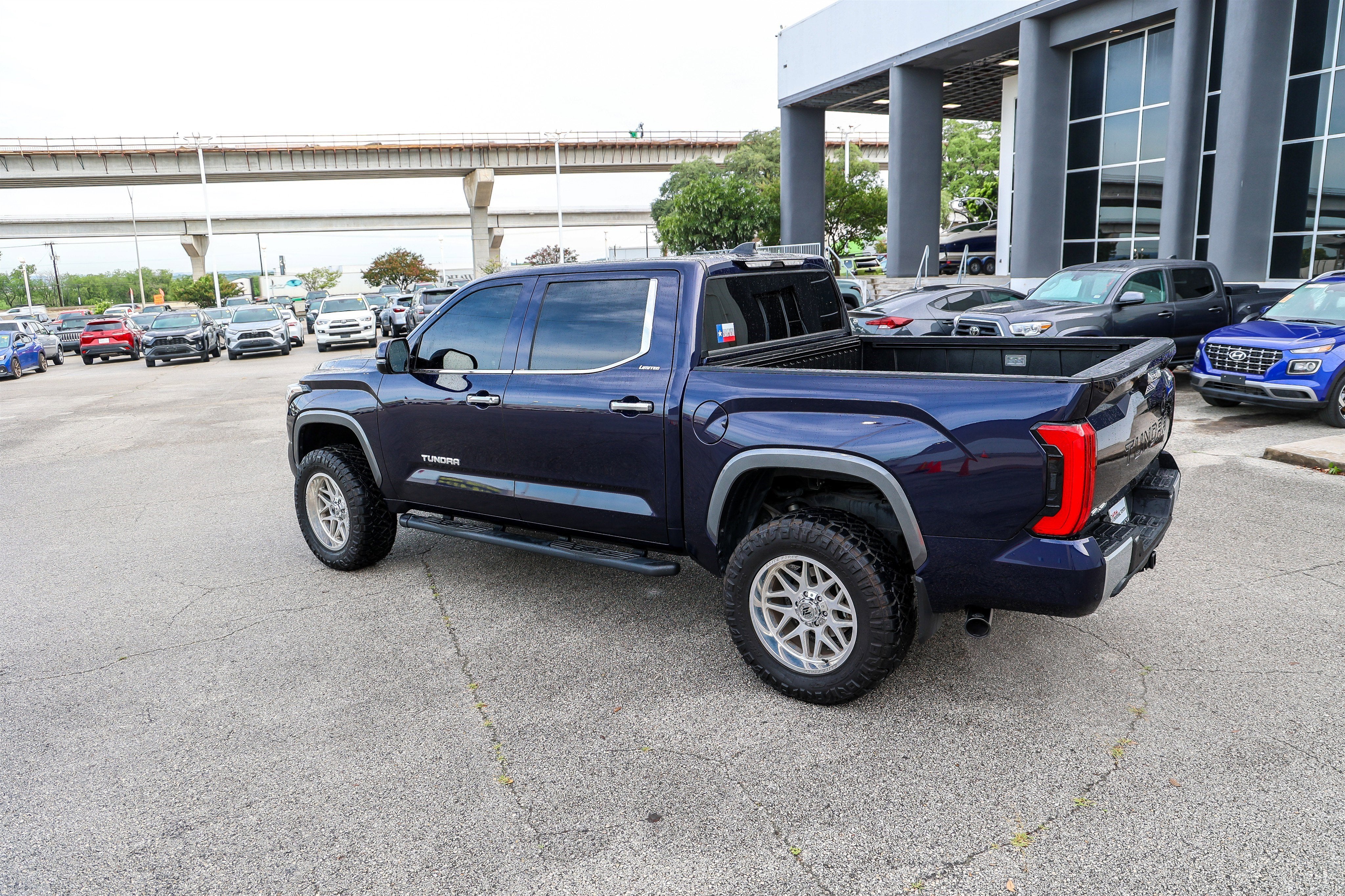 2025 Toyota TUNDRA 4X4 Limited
