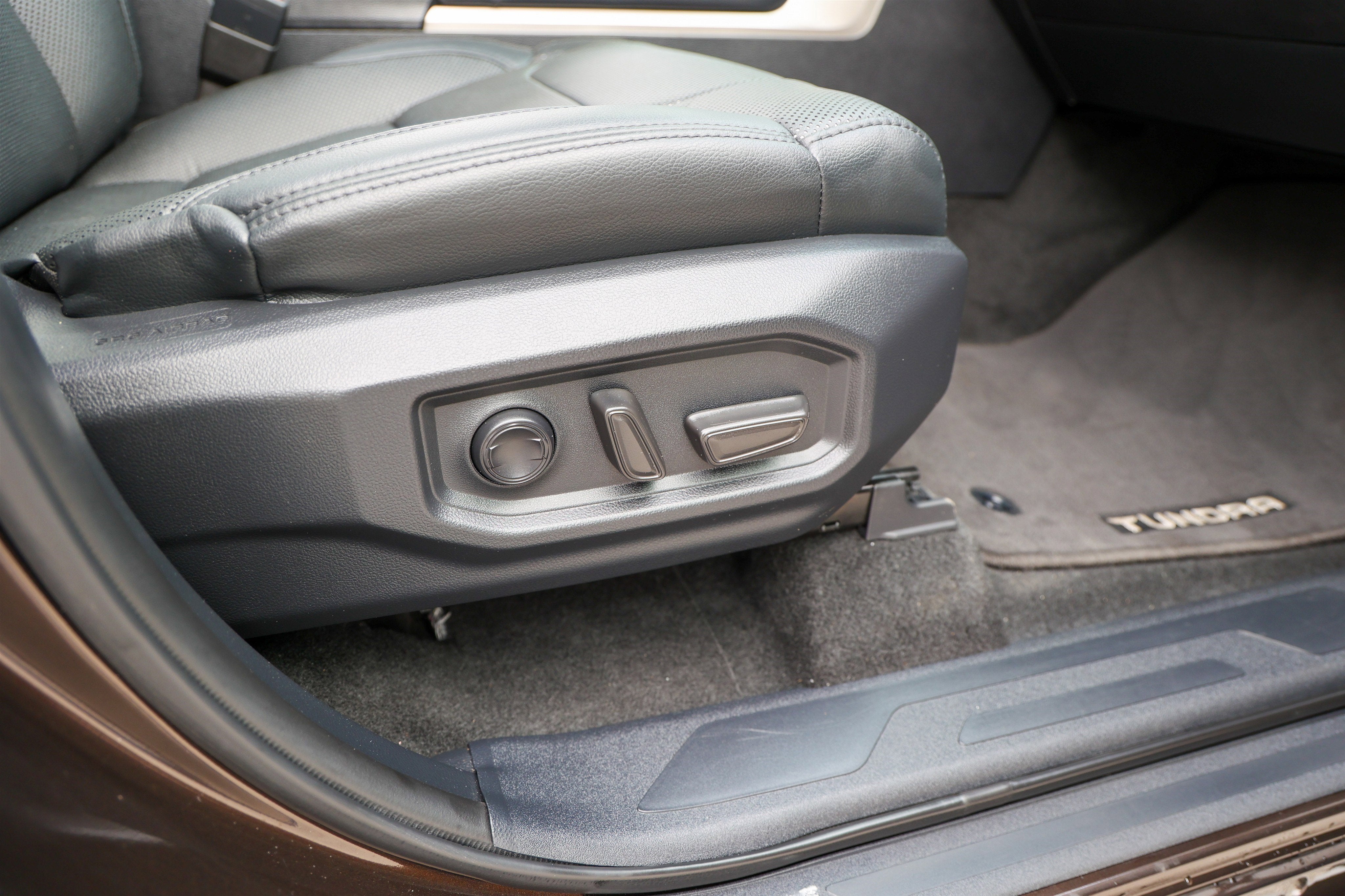 2023 Toyota TUNDRA 4X4 Limited