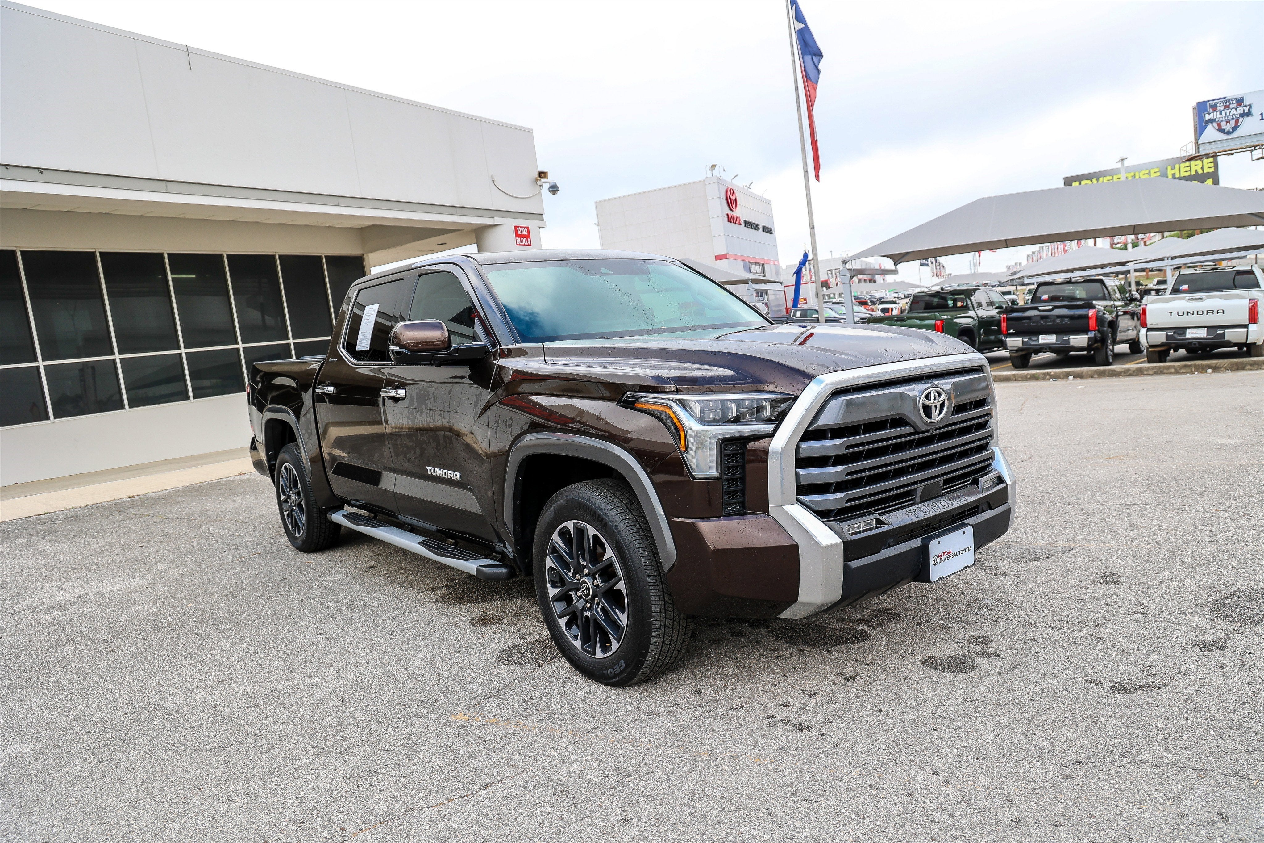 2023 Toyota TUNDRA 4X4 Limited
