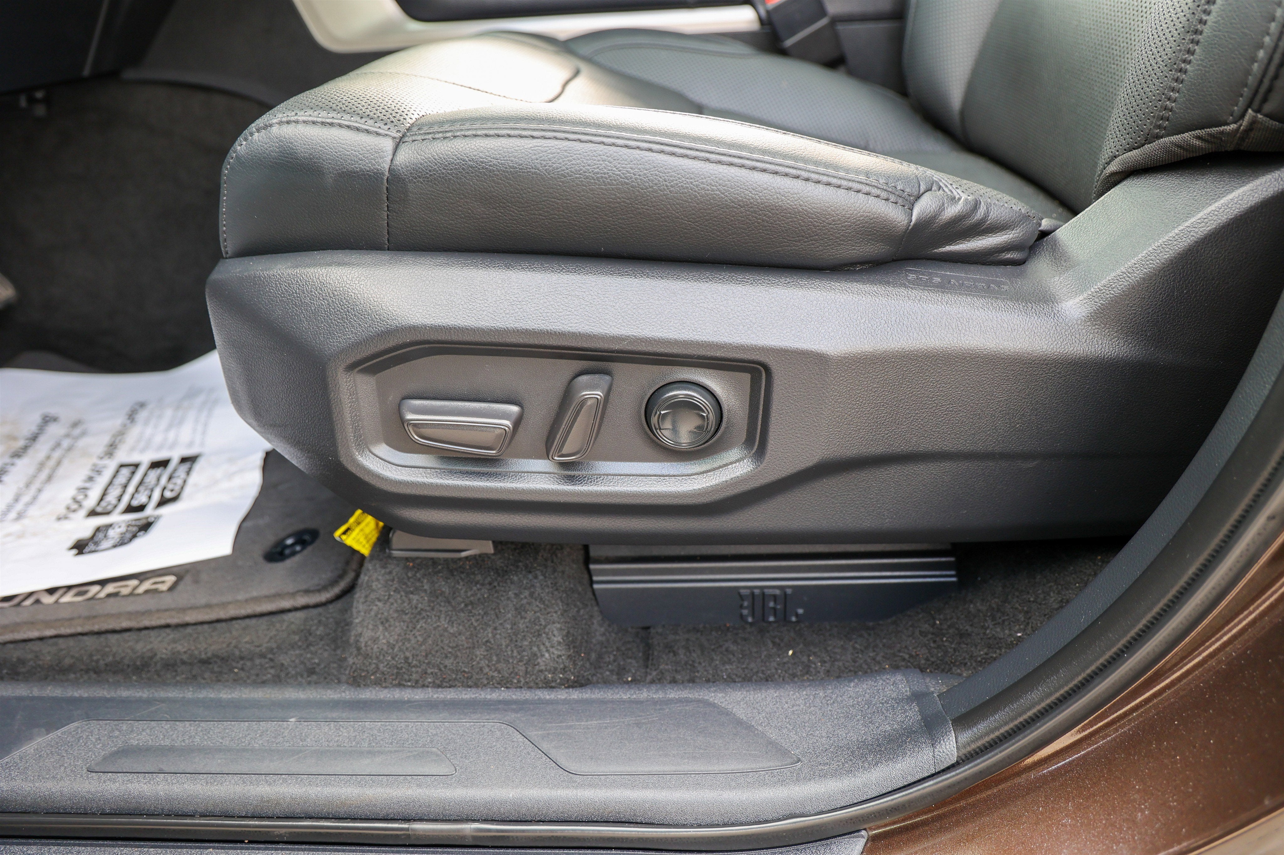 2023 Toyota TUNDRA 4X4 Limited