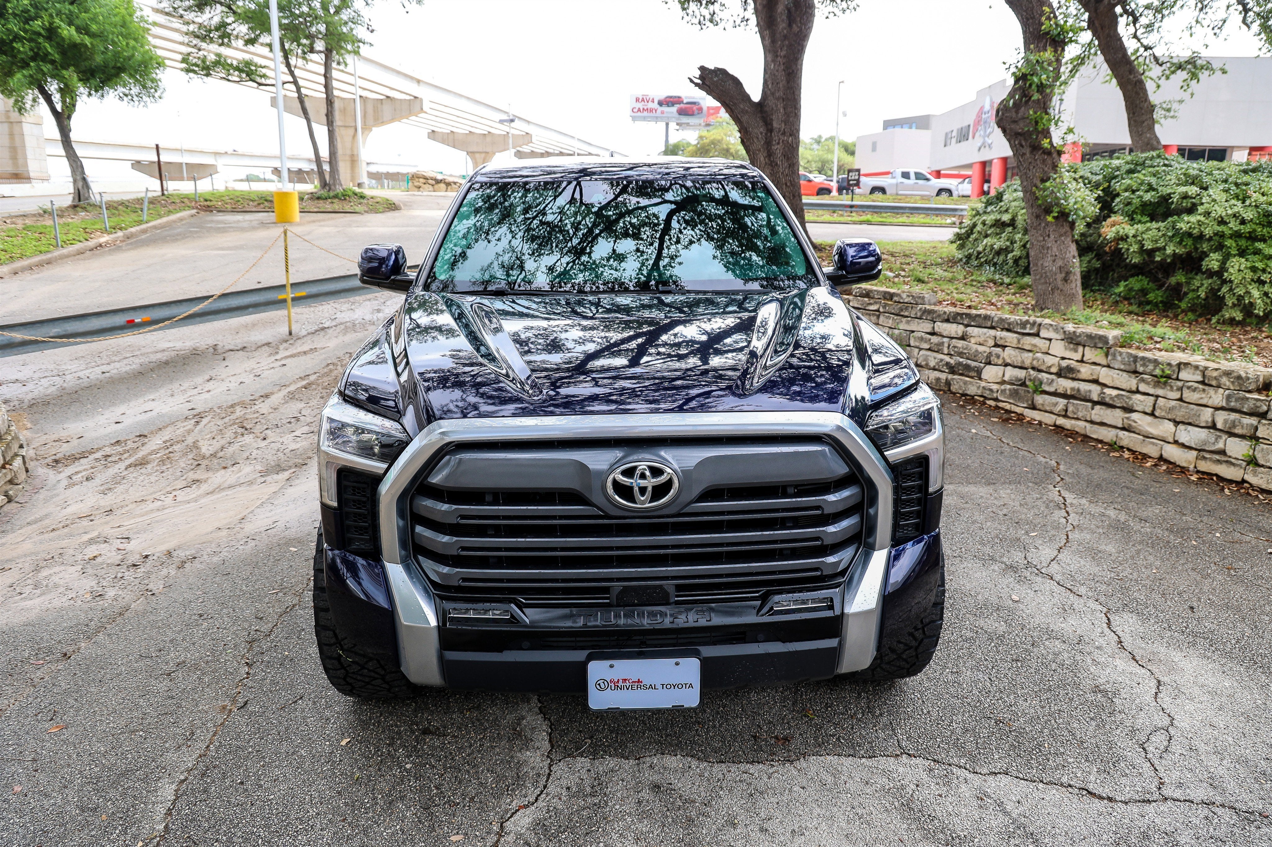 2023 Toyota TUNDRA 4X4 Limited