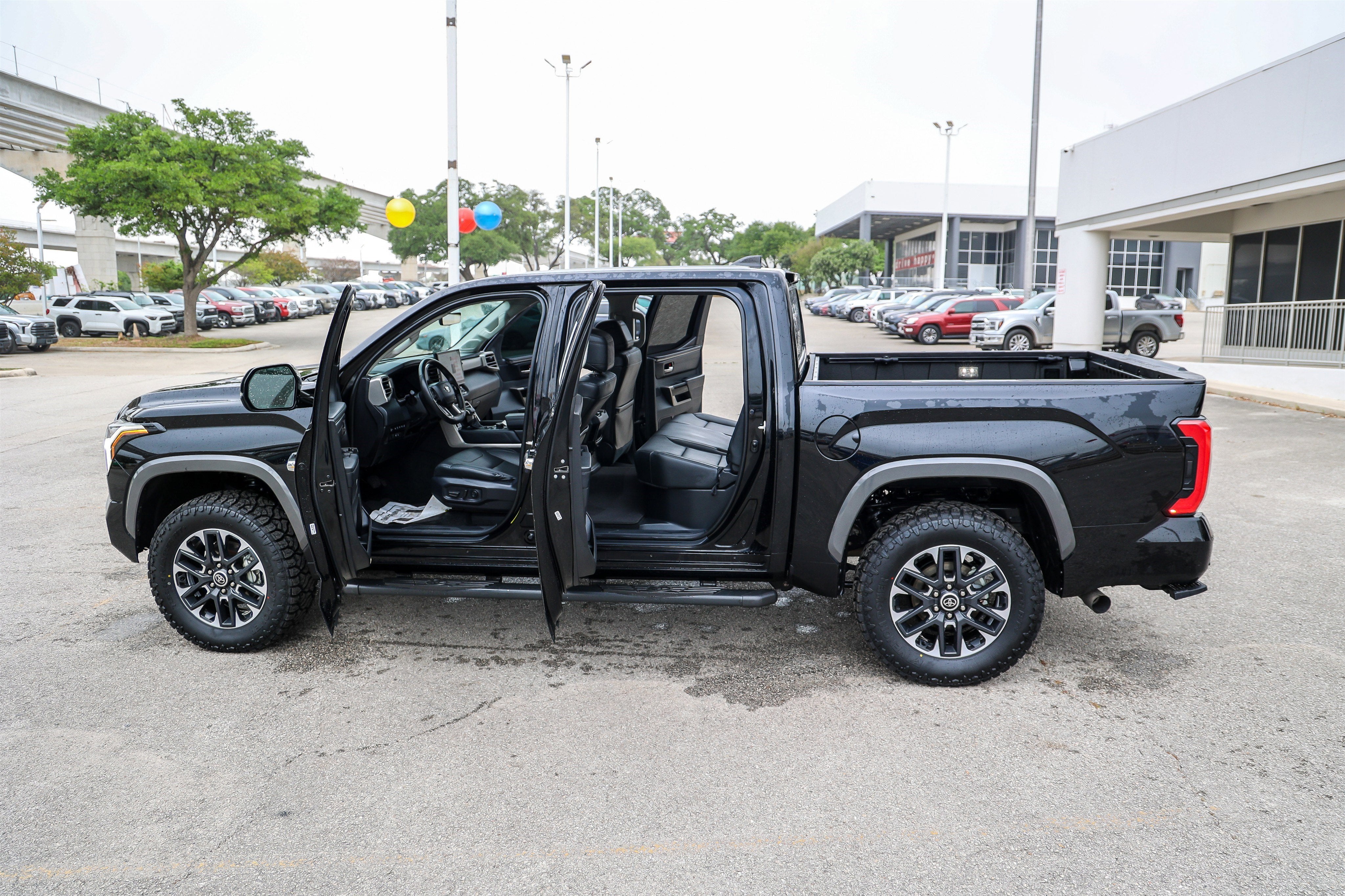 2024 Toyota TUNDRA 4X4 Limited