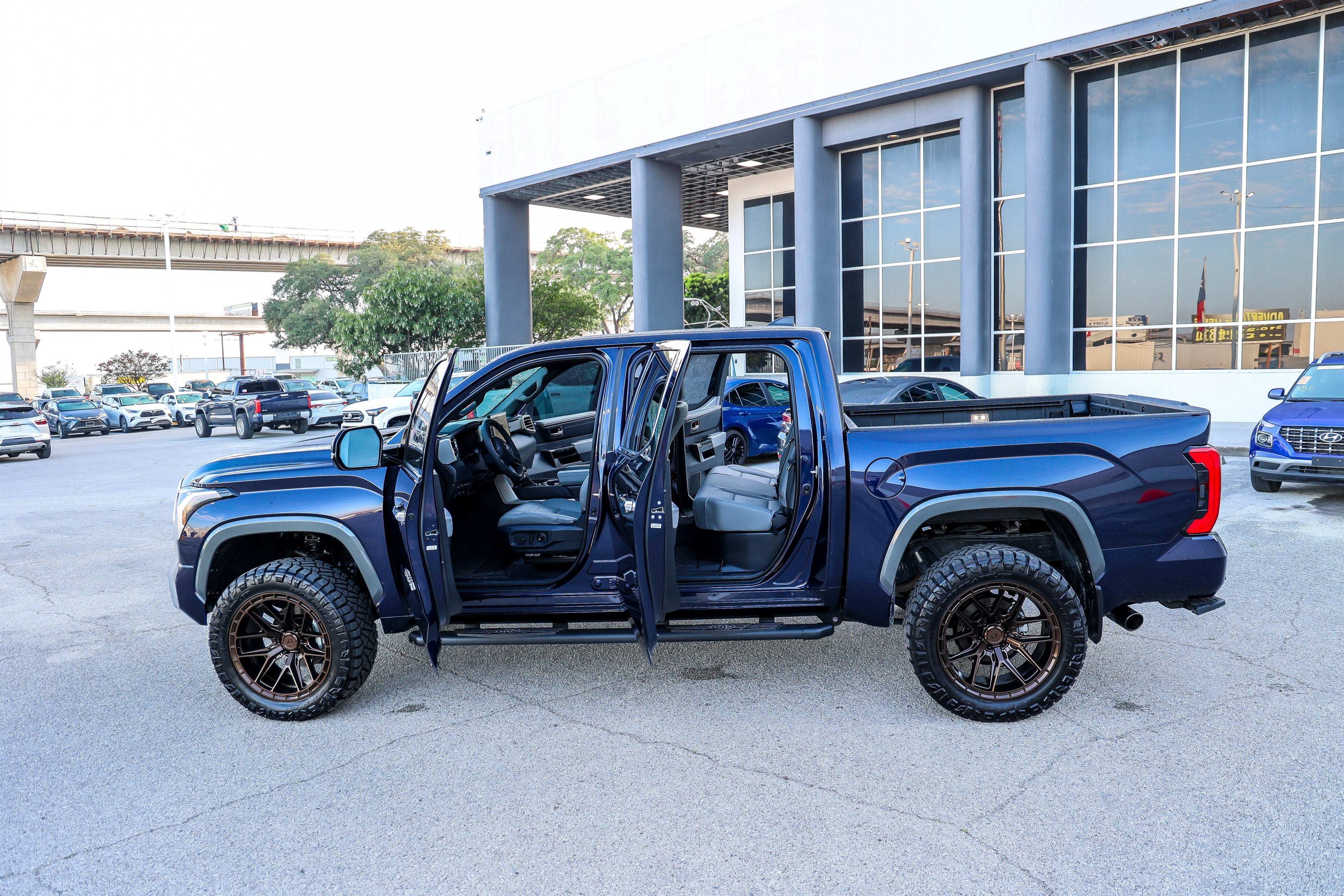 2026 Toyota TUNDRA 4X4 Limited