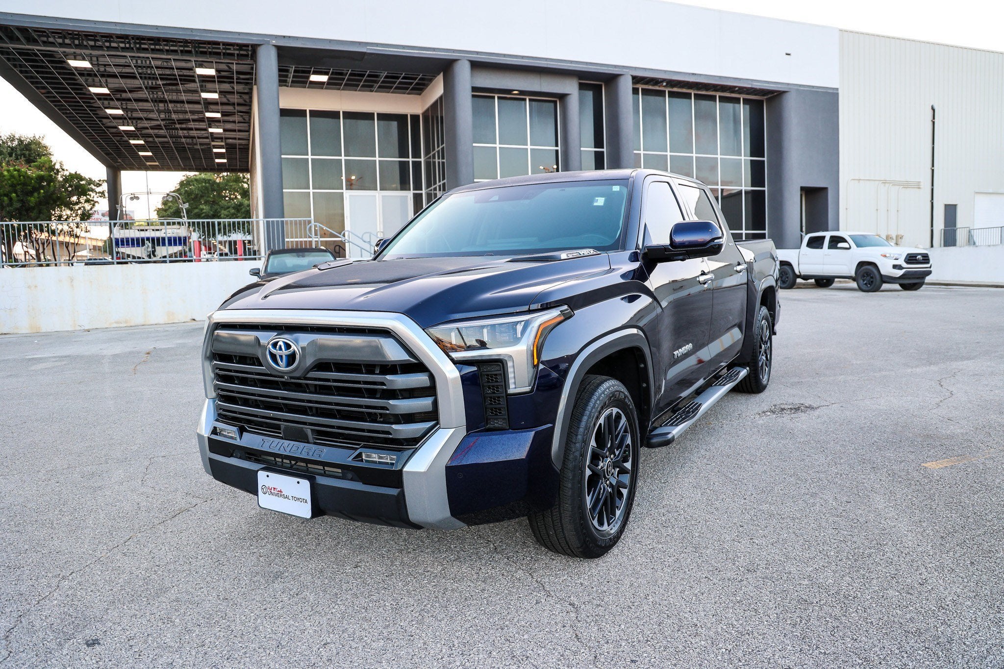 2023 Toyota Tundra i-FORCE MAX Limited Hybrid