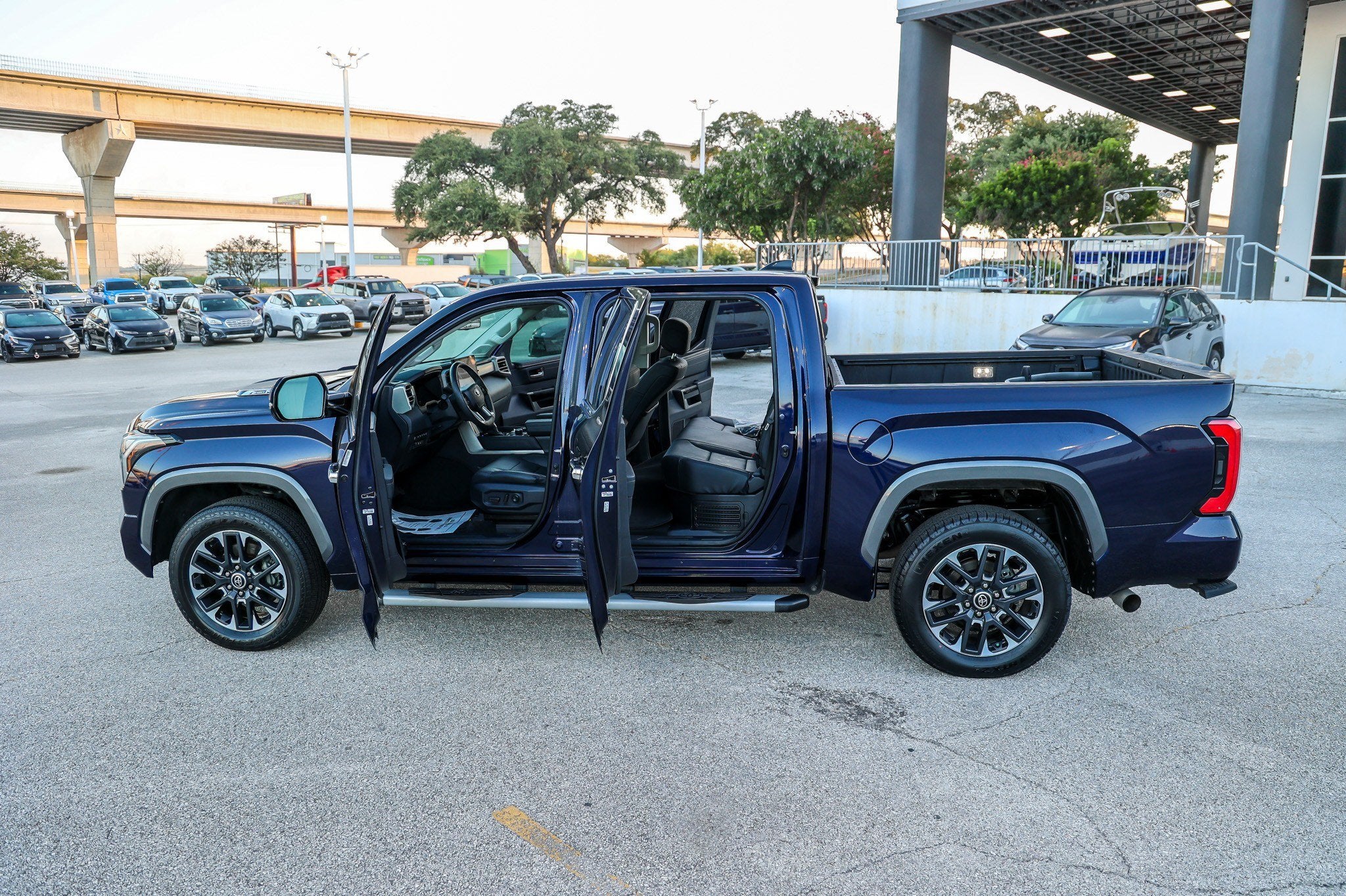 2023 Toyota Tundra i-FORCE MAX Limited Hybrid