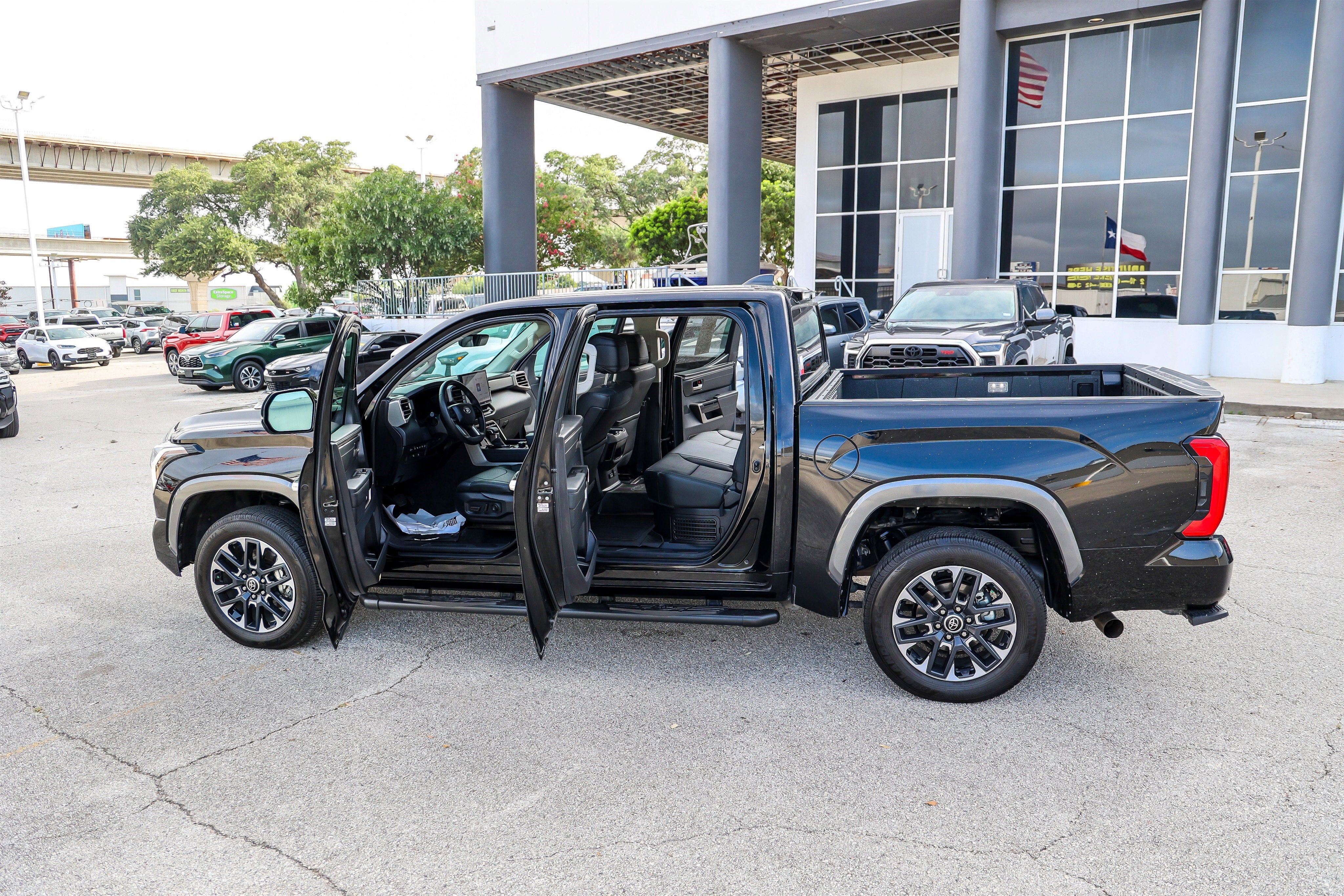 2024 Toyota Tundra i-FORCE MAX Limited Hybrid