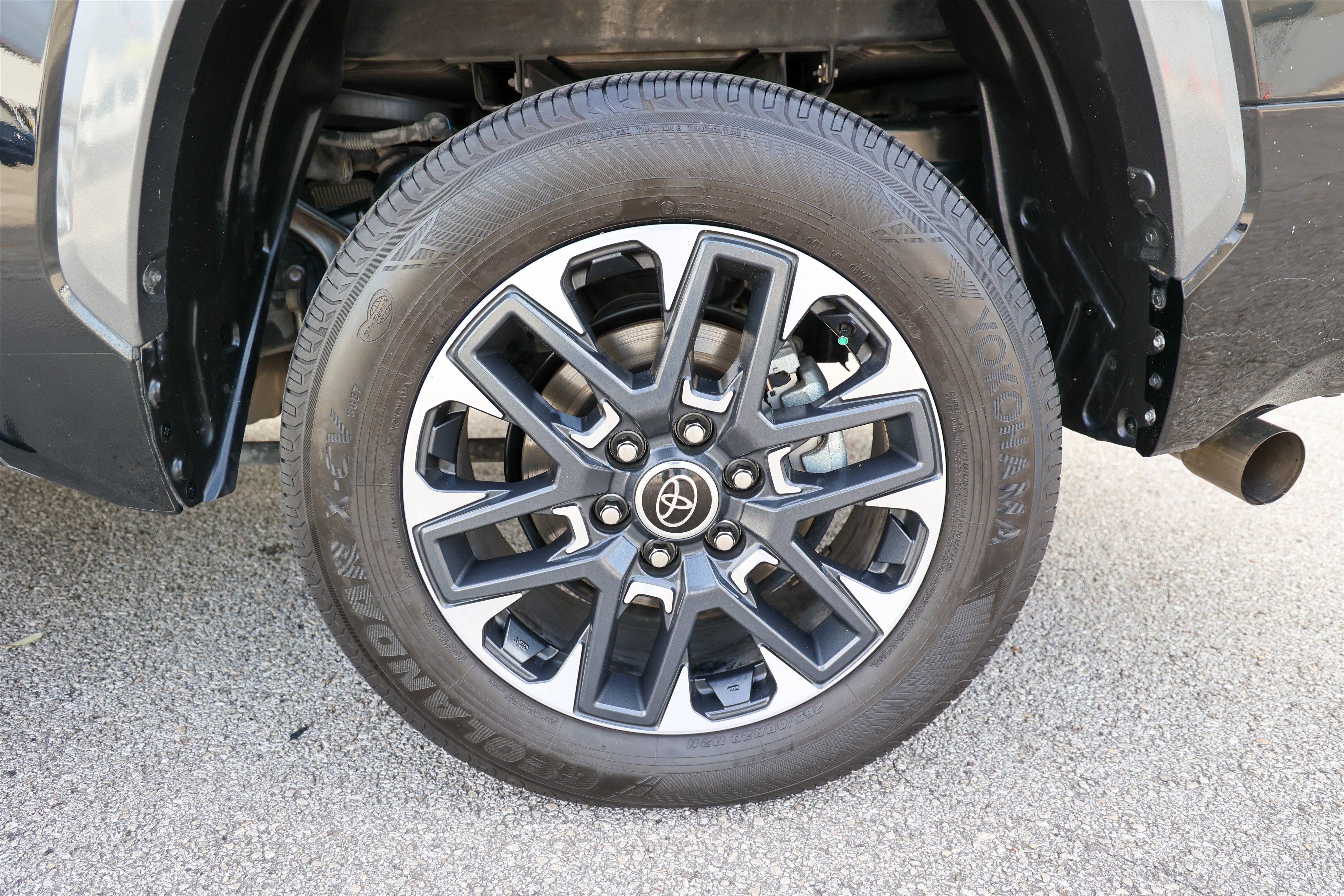 2024 Toyota Tundra i-FORCE MAX Limited Hybrid