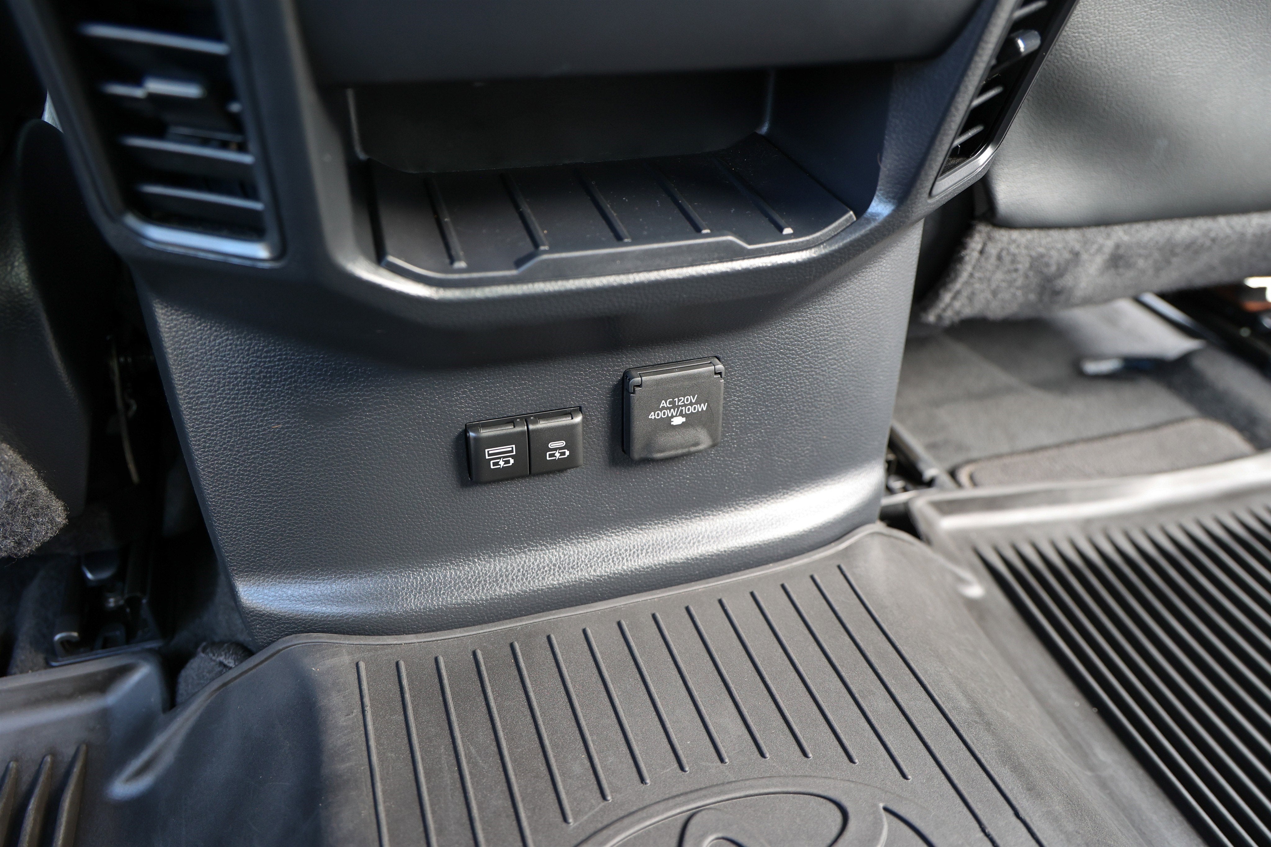 2024 Toyota Tundra i-FORCE MAX Limited Hybrid