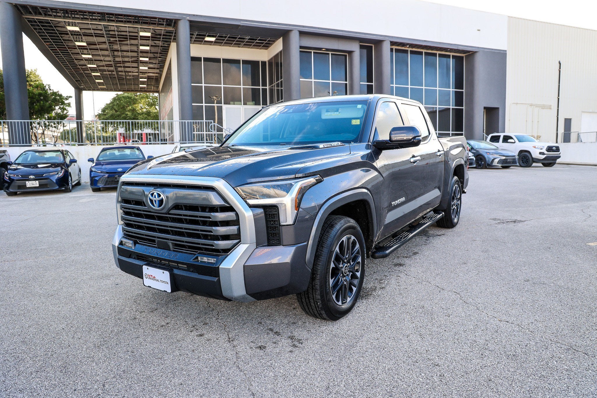 2024 Toyota Tundra i-FORCE MAX Limited Hybrid