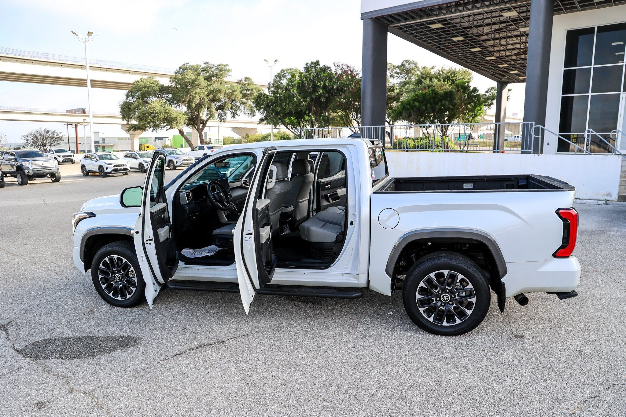 2024 Toyota Tundra 4WD Limited Hybrid