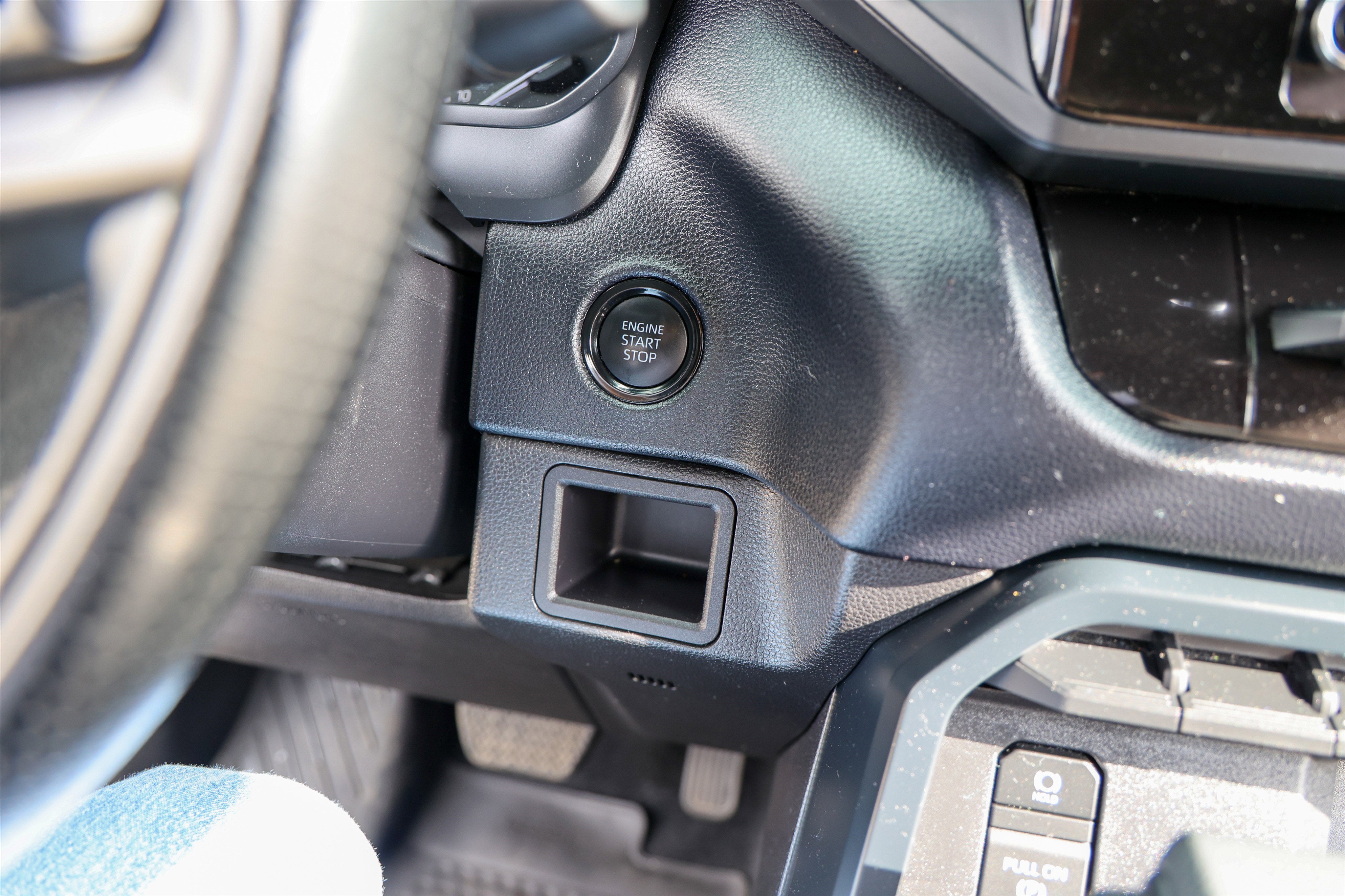 2025 Toyota TUNDRA 4X2 SR