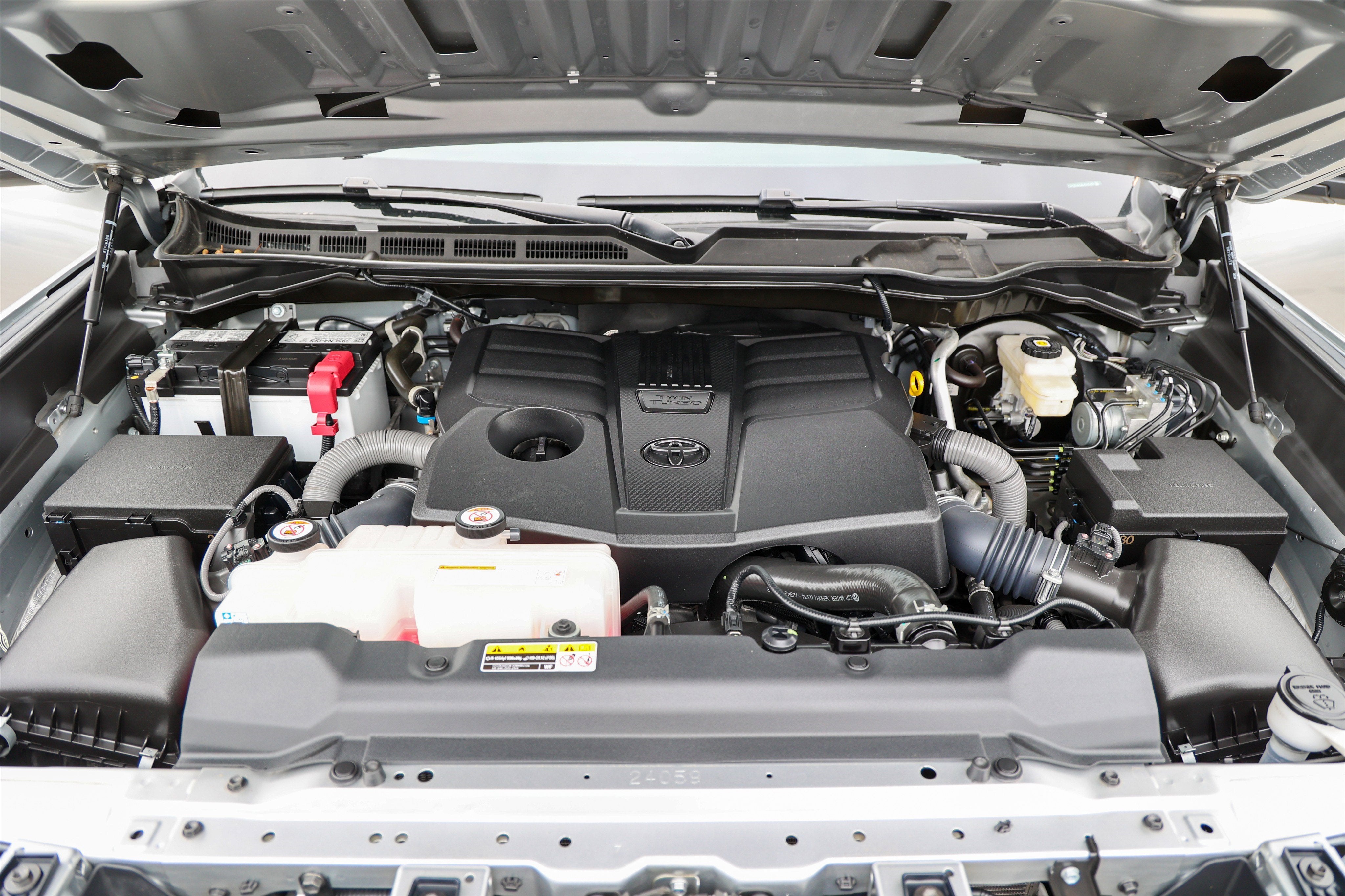 2024 Toyota TUNDRA 4X2 SR