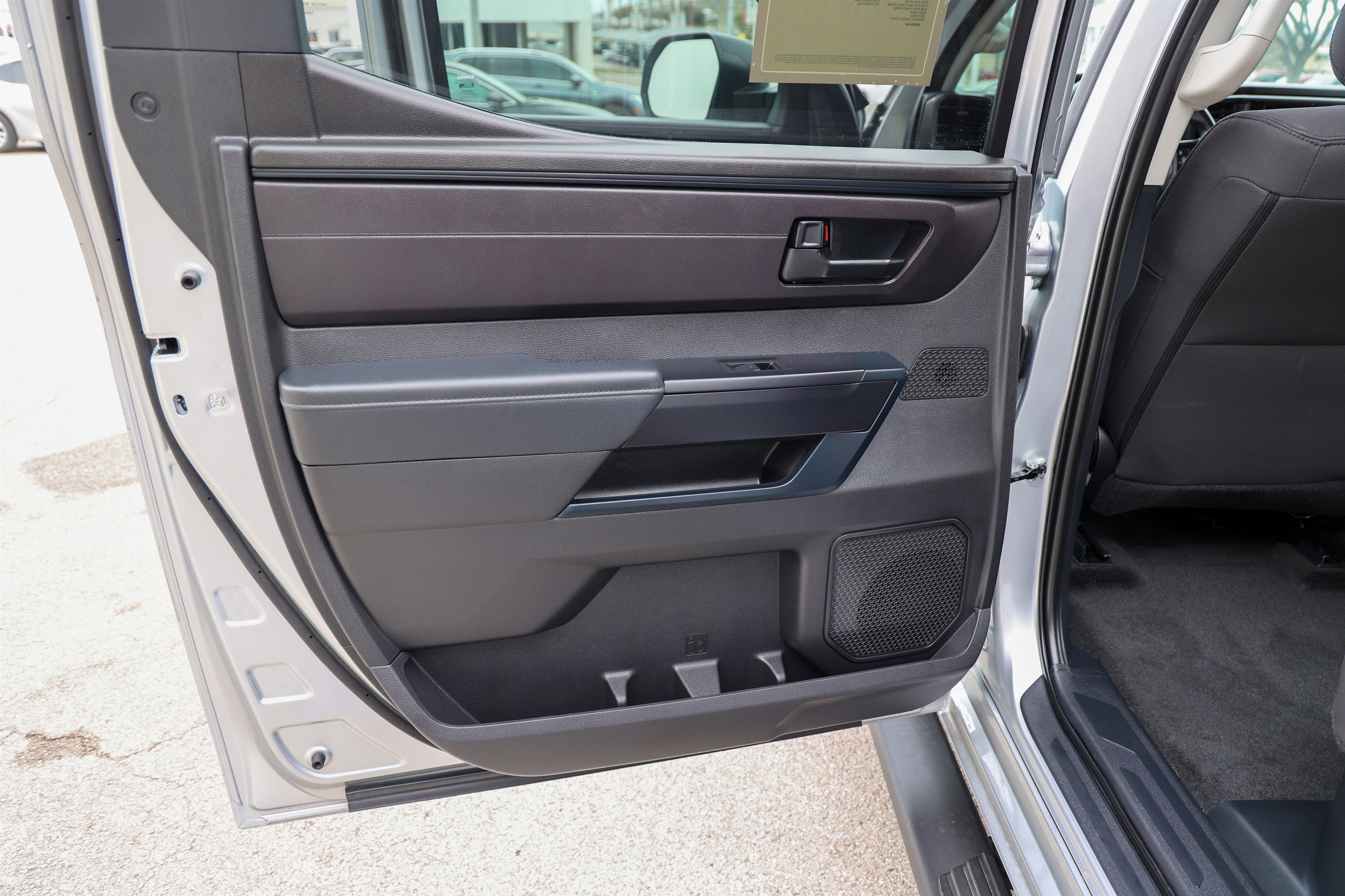 2024 Toyota TUNDRA 4X2 SR