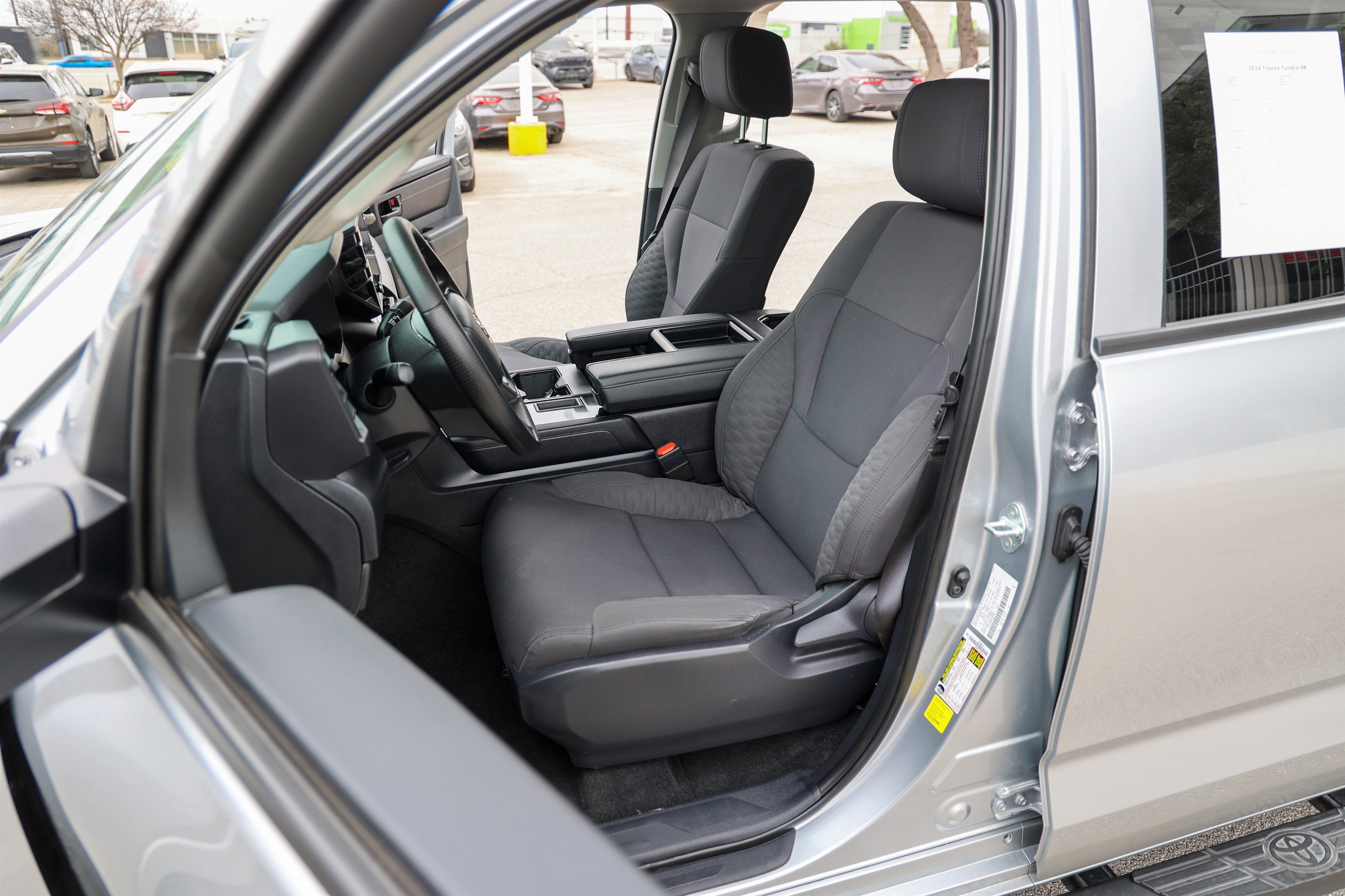 2024 Toyota TUNDRA 4X2 SR