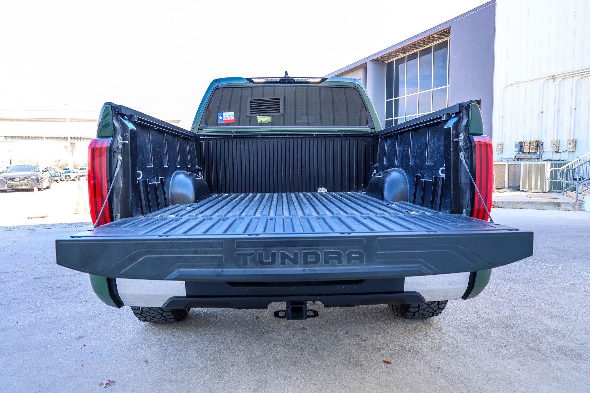 2022 Toyota TUNDRA 4X2 SR5