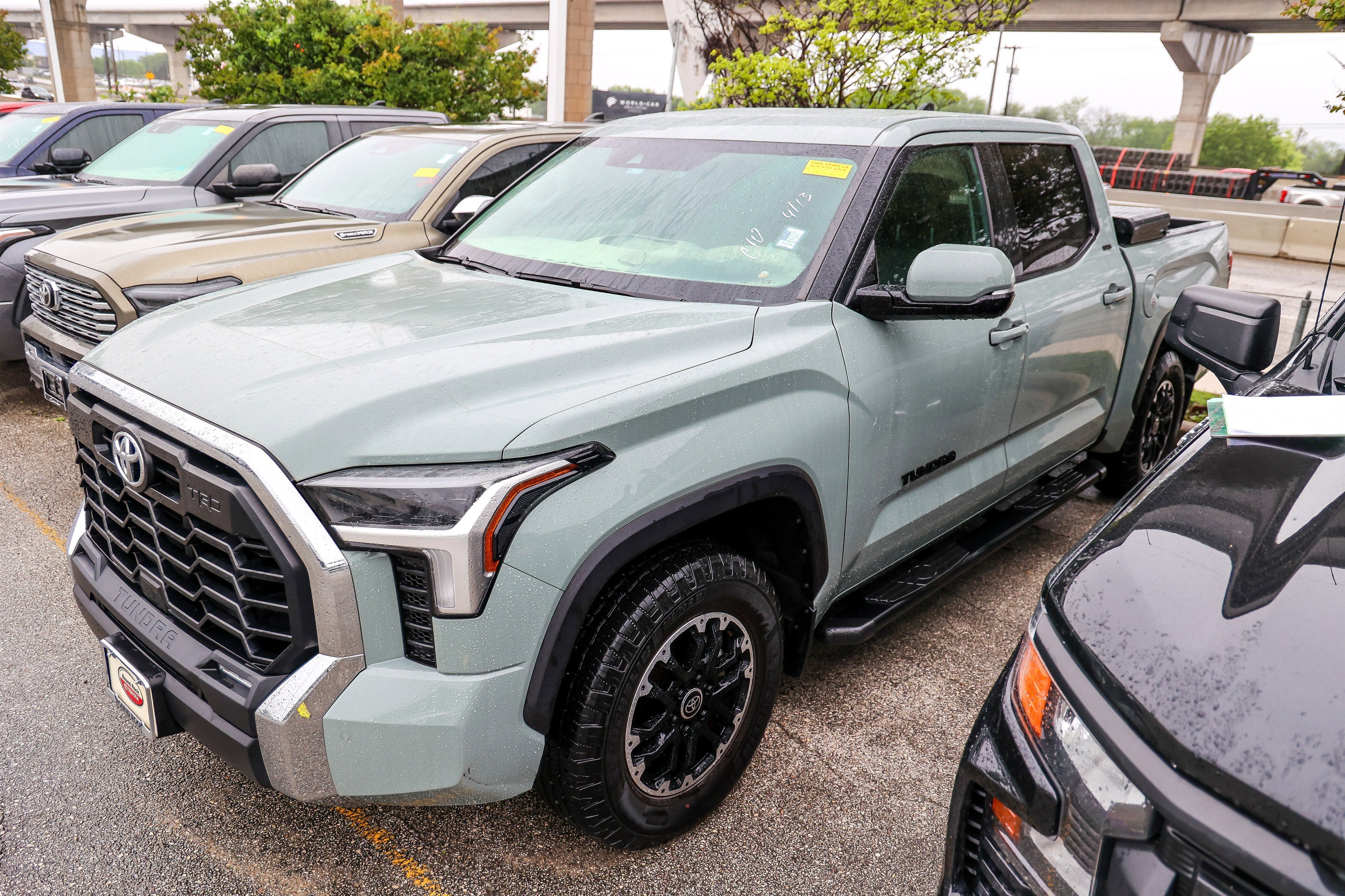 2022 Toyota TUNDRA 4X2 SR5