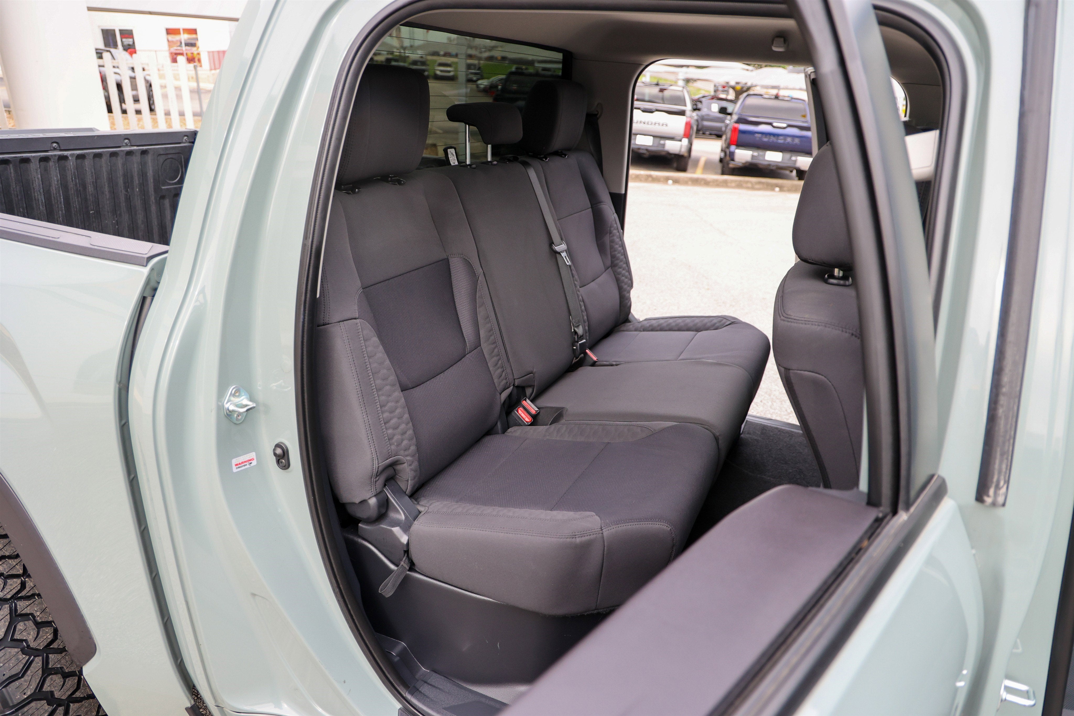 2024 Toyota TUNDRA 4X2 SR5