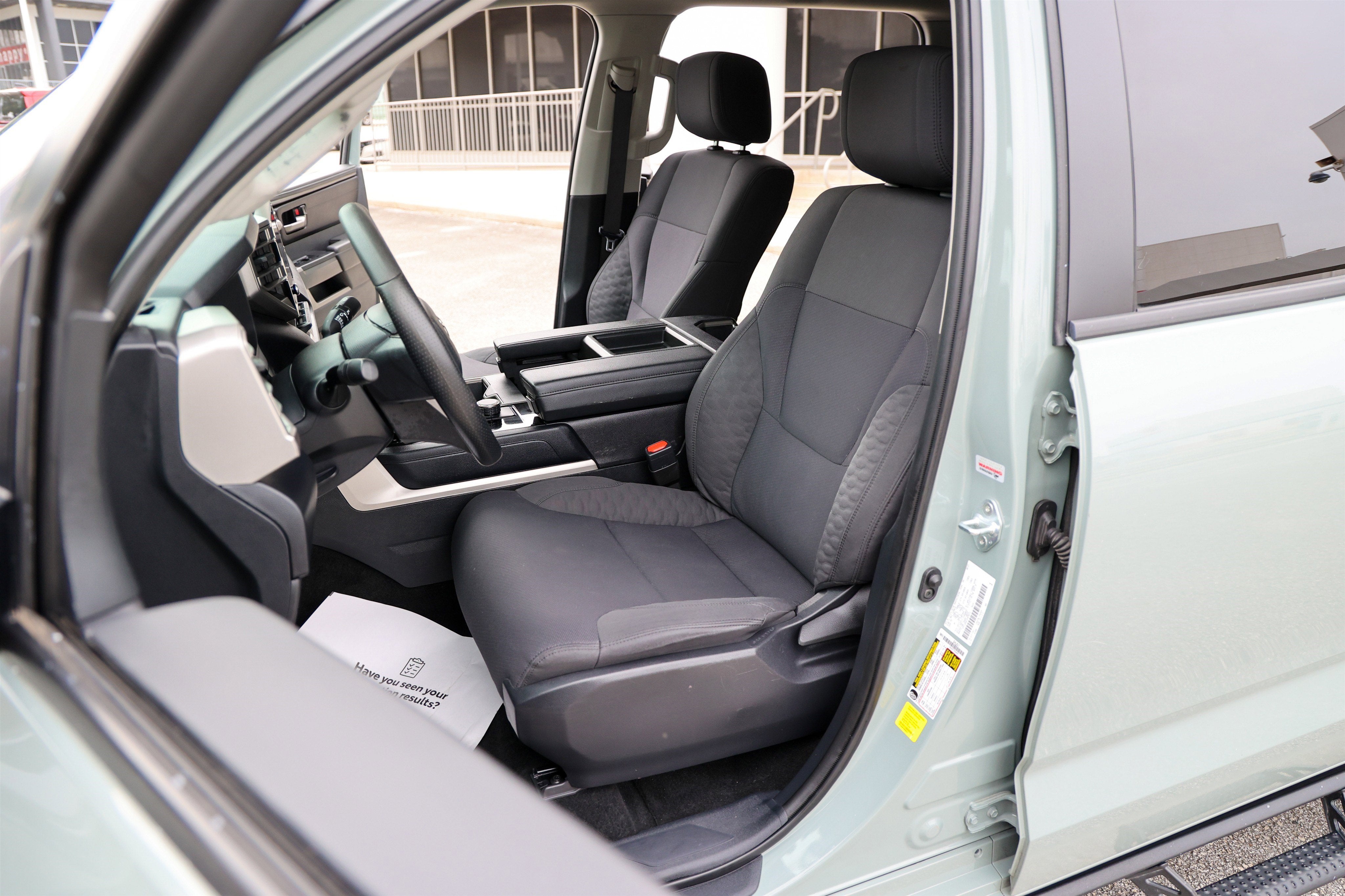 2024 Toyota TUNDRA 4X2 SR5