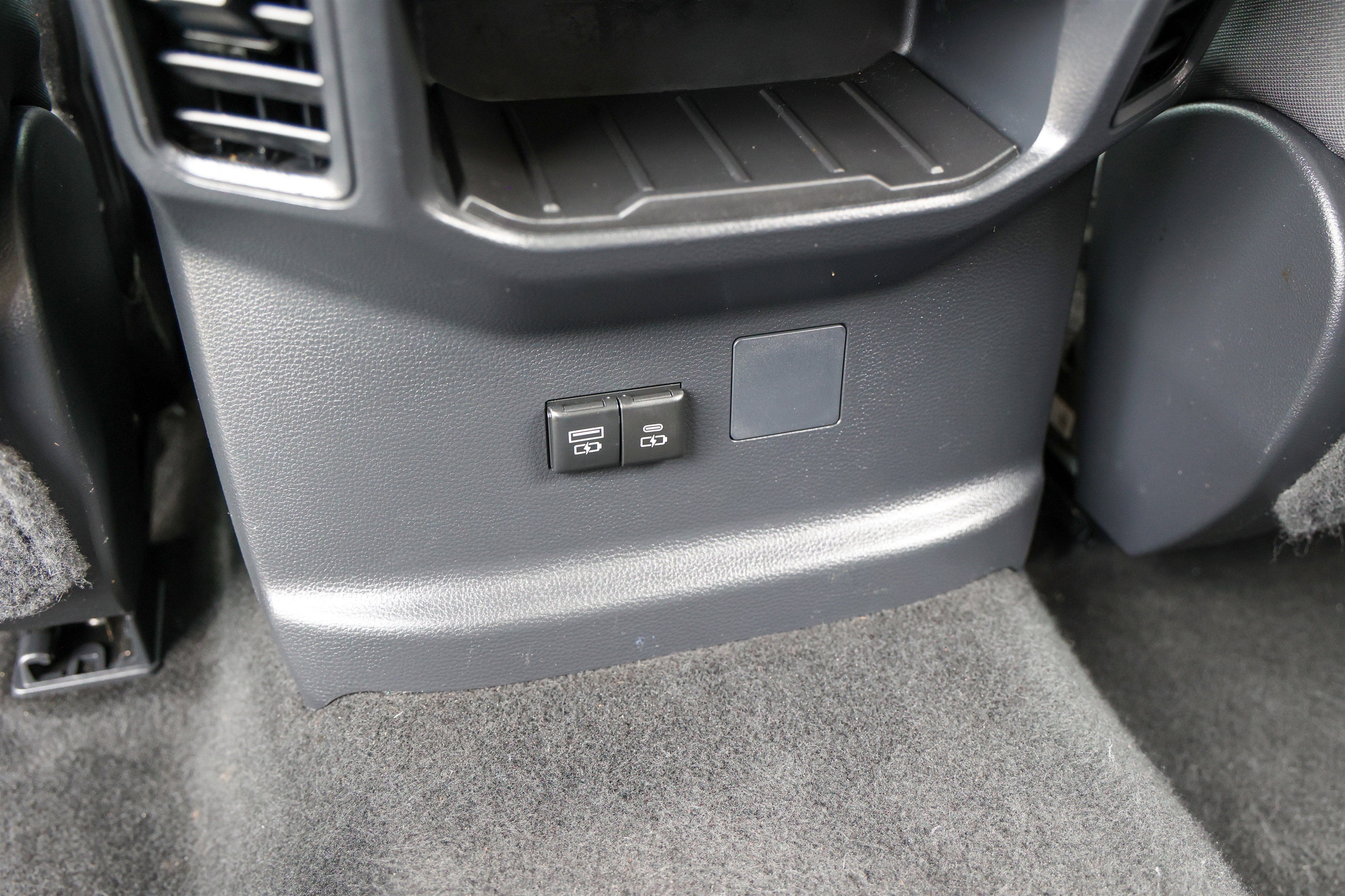 2024 Toyota TUNDRA 4X2 SR5