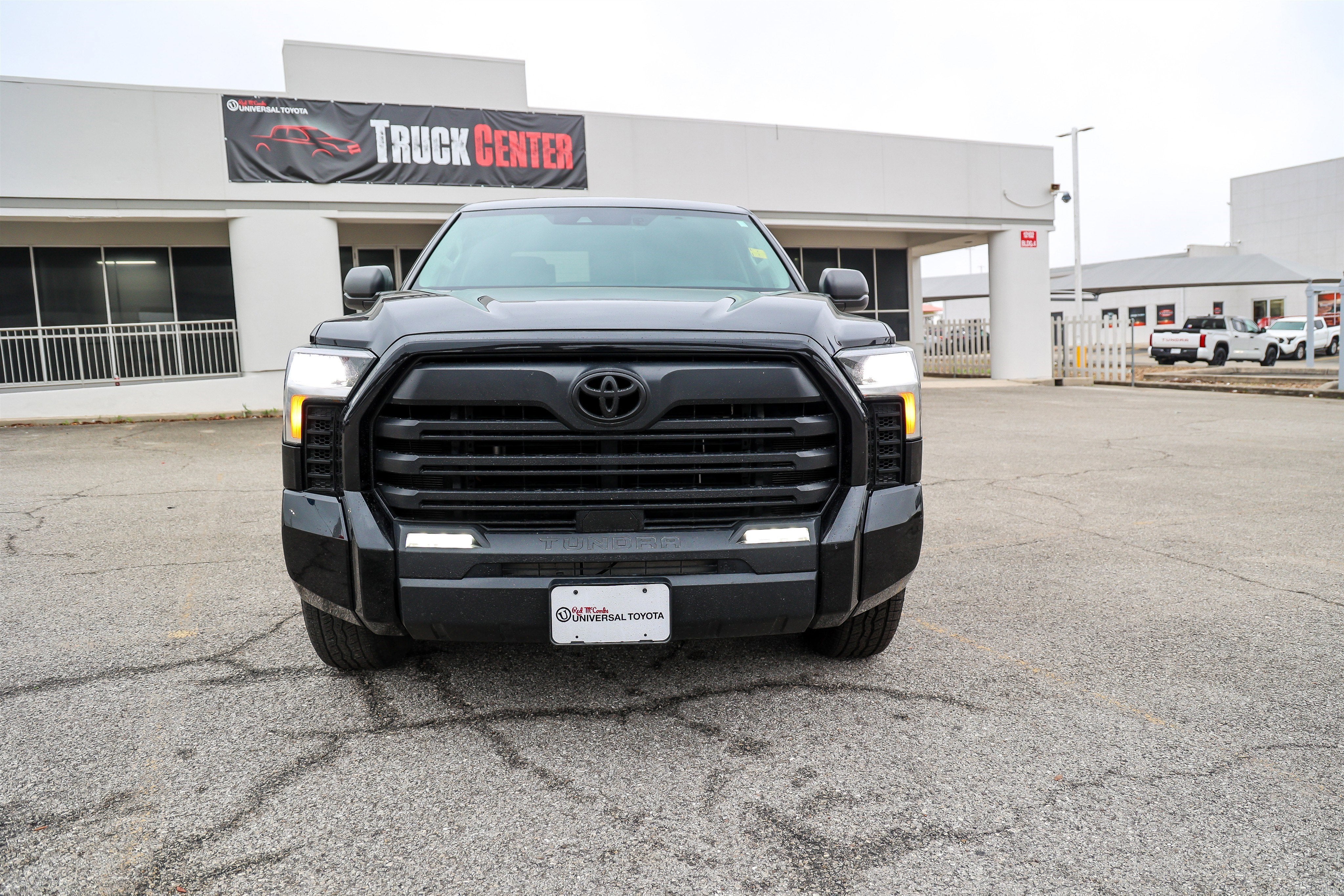 2024 Toyota TUNDRA 4X2 SR5