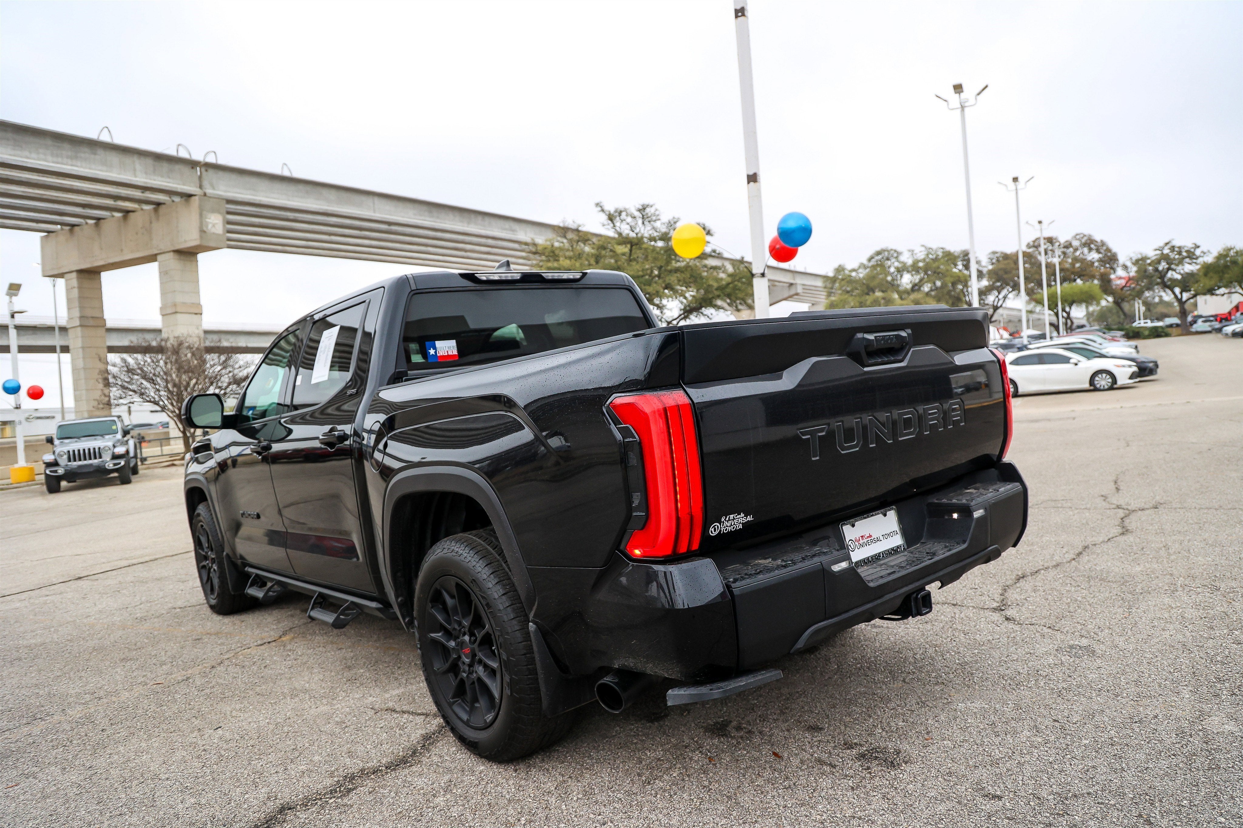 2024 Toyota TUNDRA 4X2 SR5