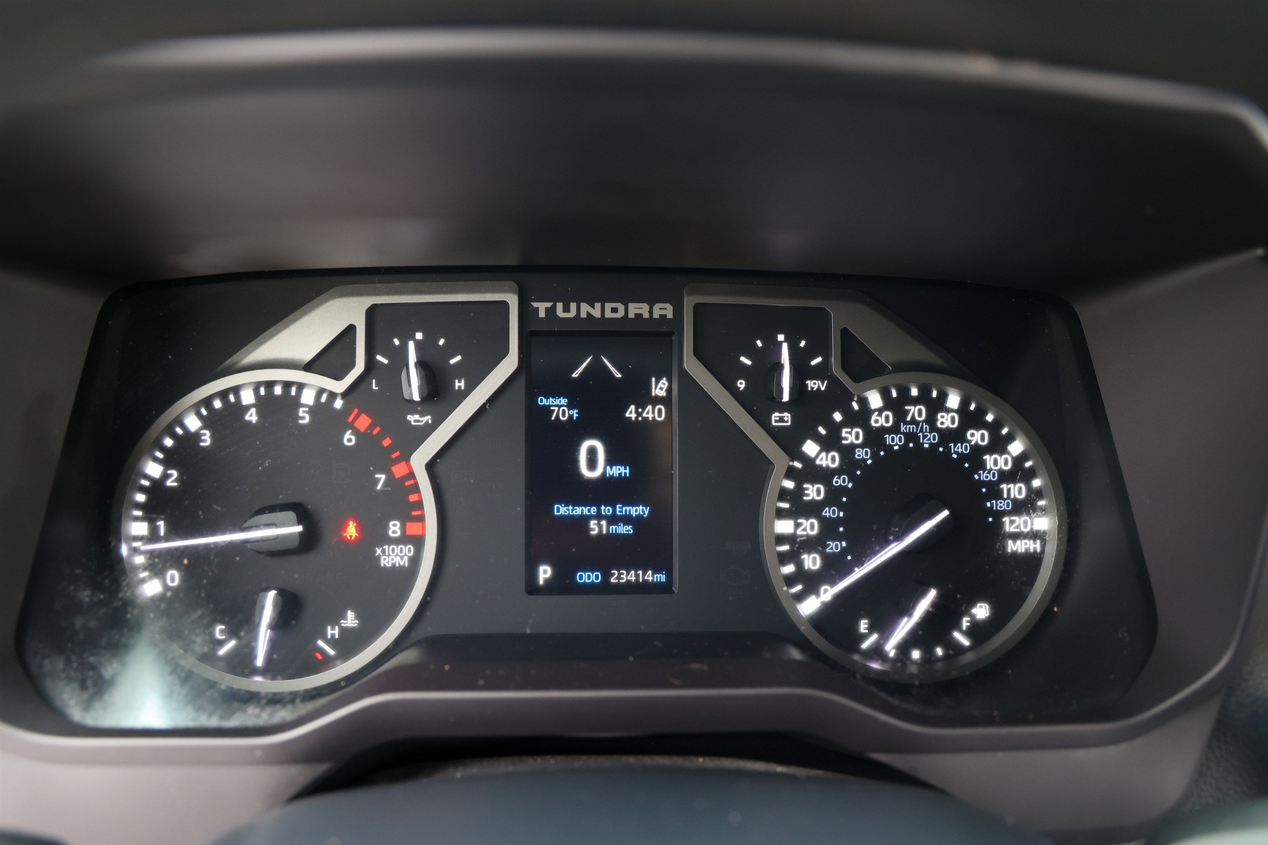 2023 Toyota TUNDRA 4X2 SR5