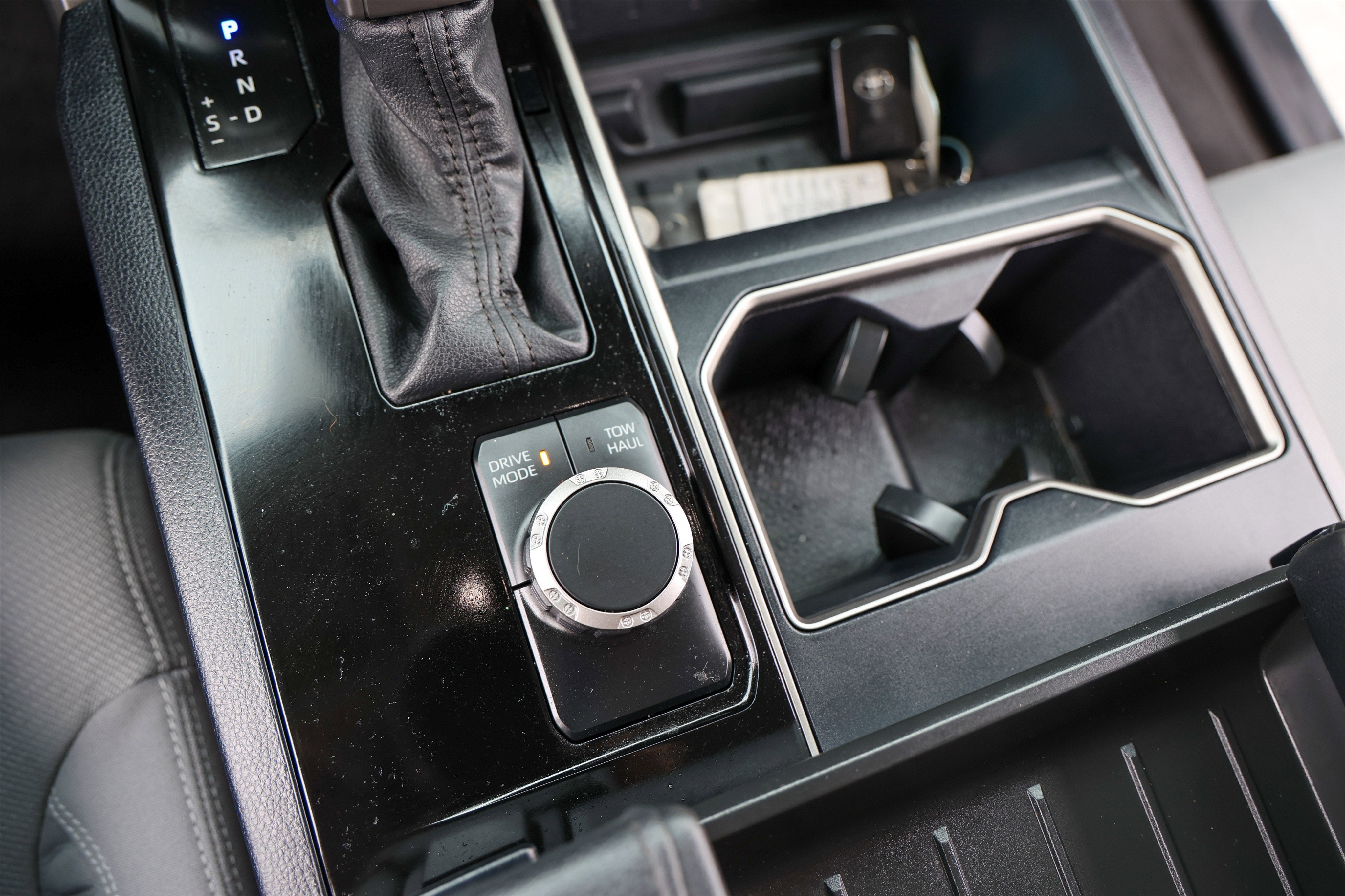 2023 Toyota TUNDRA 4X2 SR5