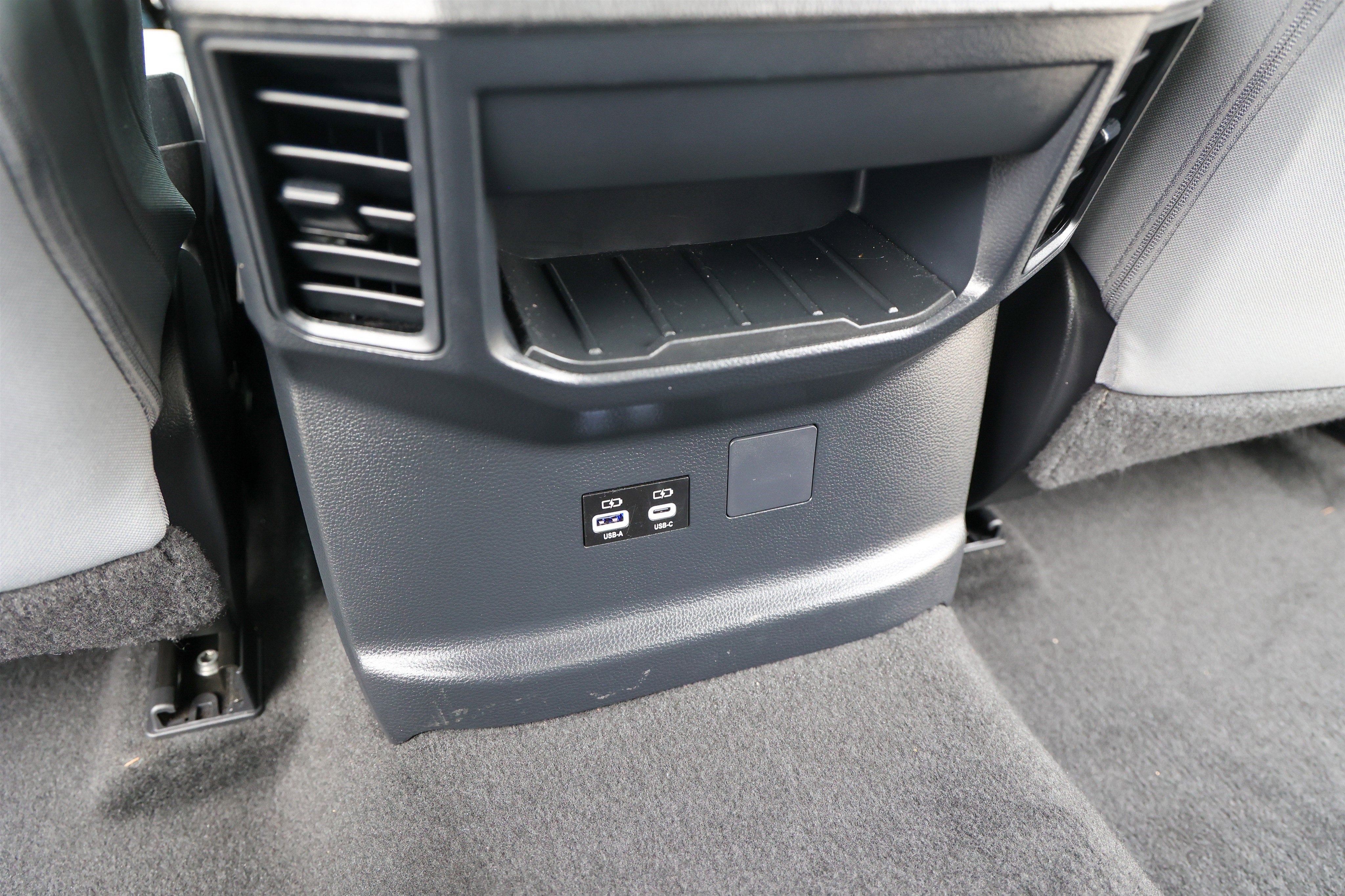 2023 Toyota TUNDRA 4X2 SR5