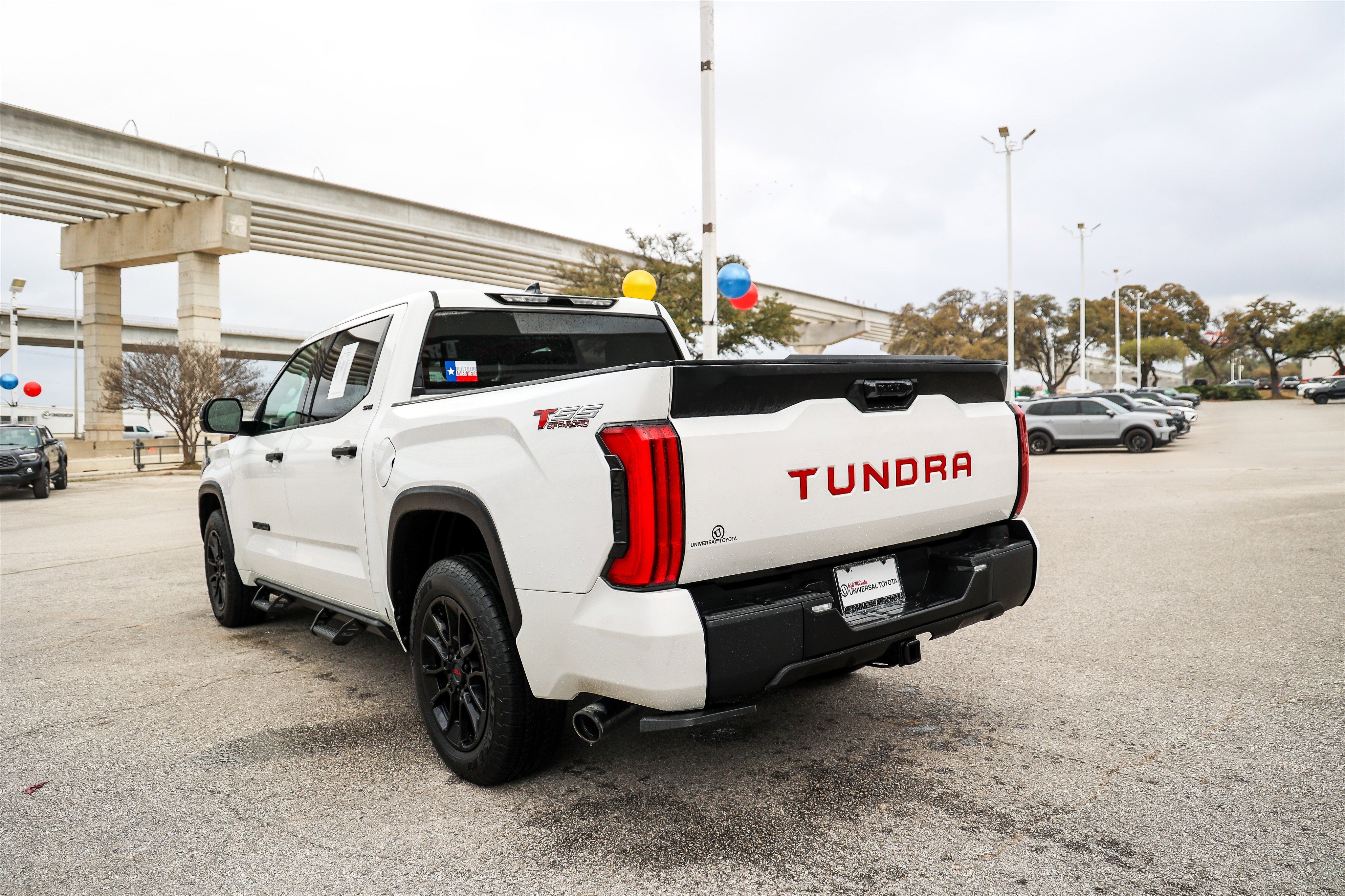 2023 Toyota TUNDRA 4X2 SR5
