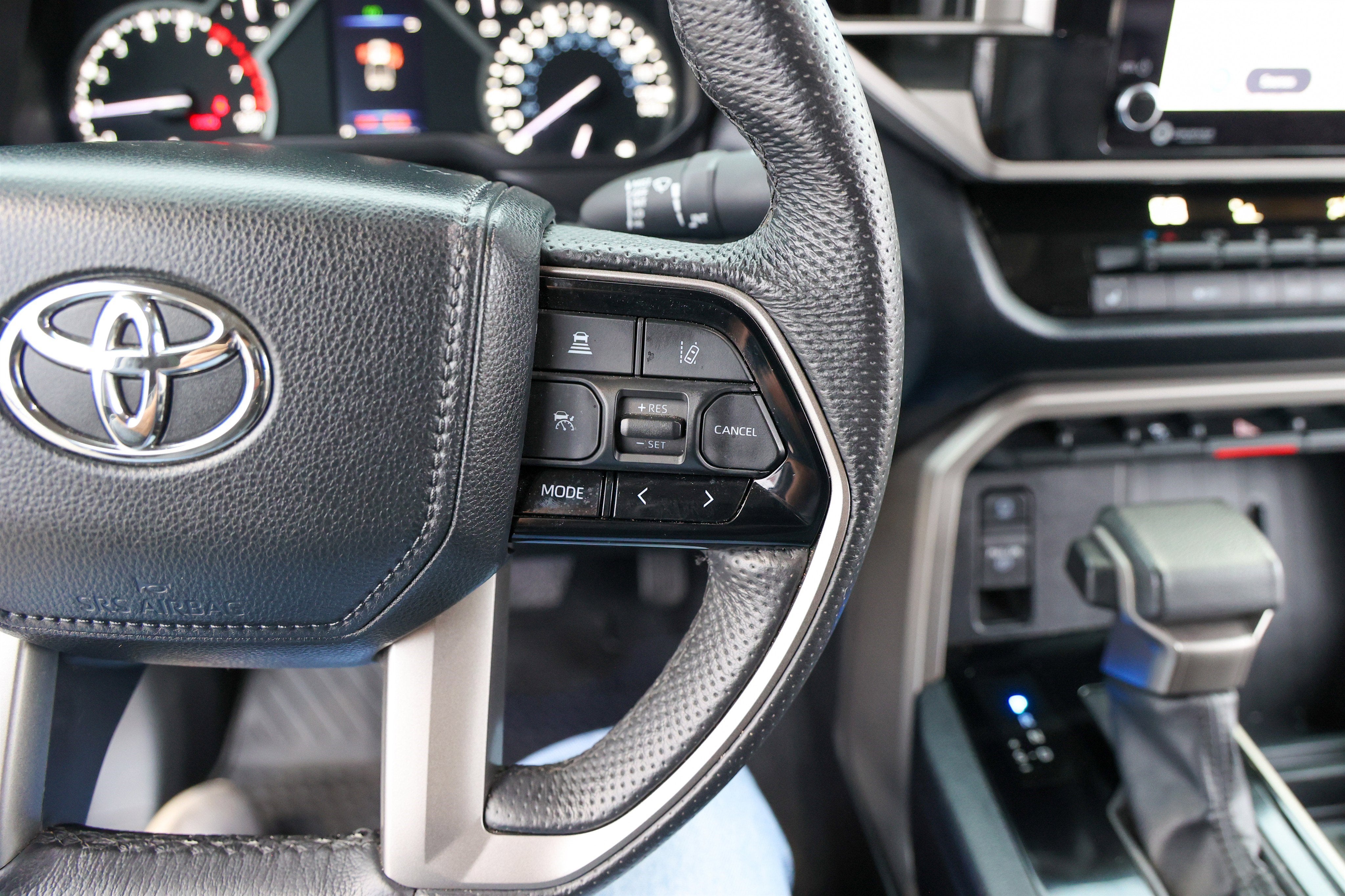 2024 Toyota TUNDRA 4X2 SR5