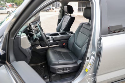 2024 Toyota TUNDRA 4X2 SR5