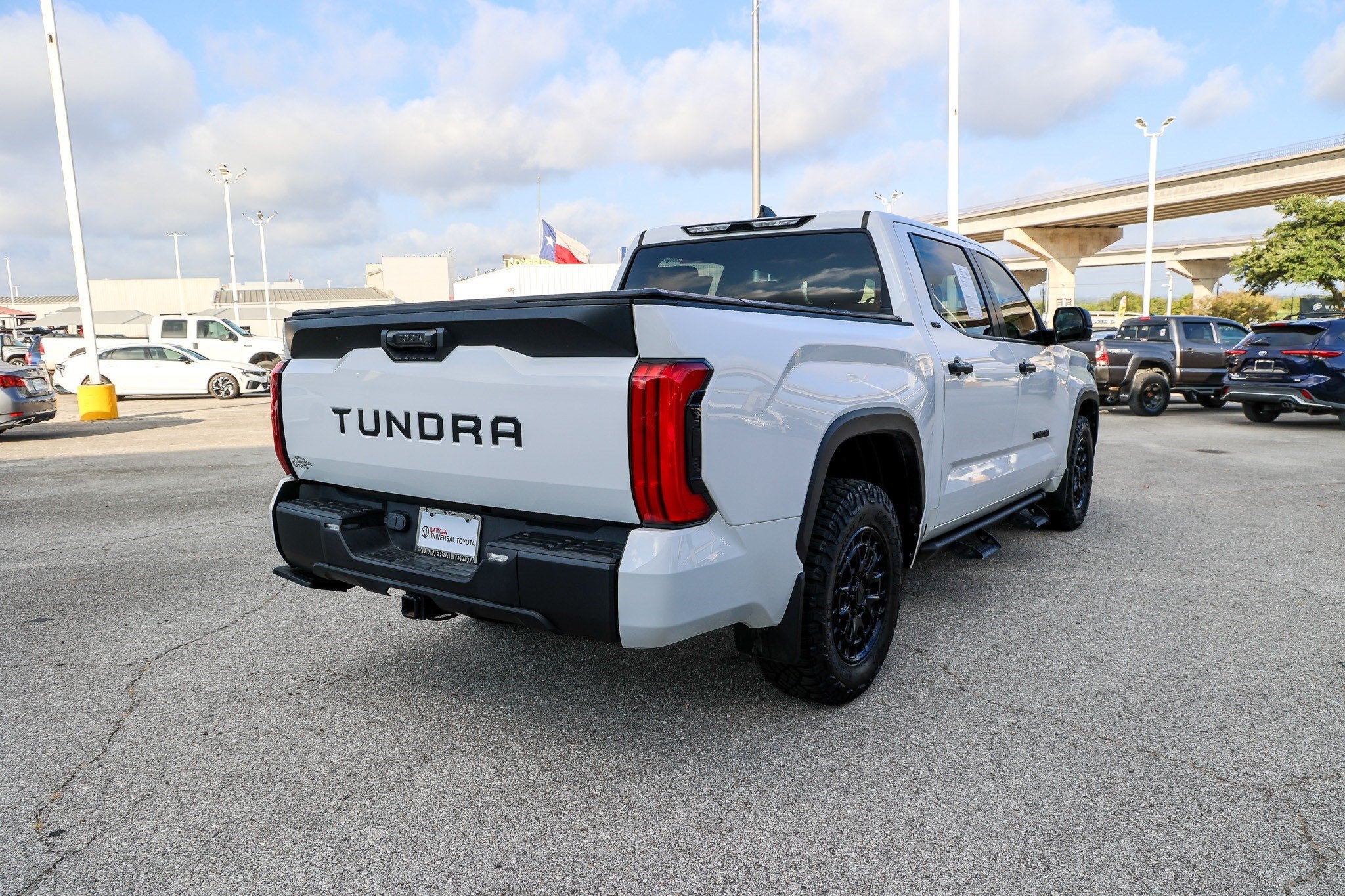 2025 Toyota Tundra SR5