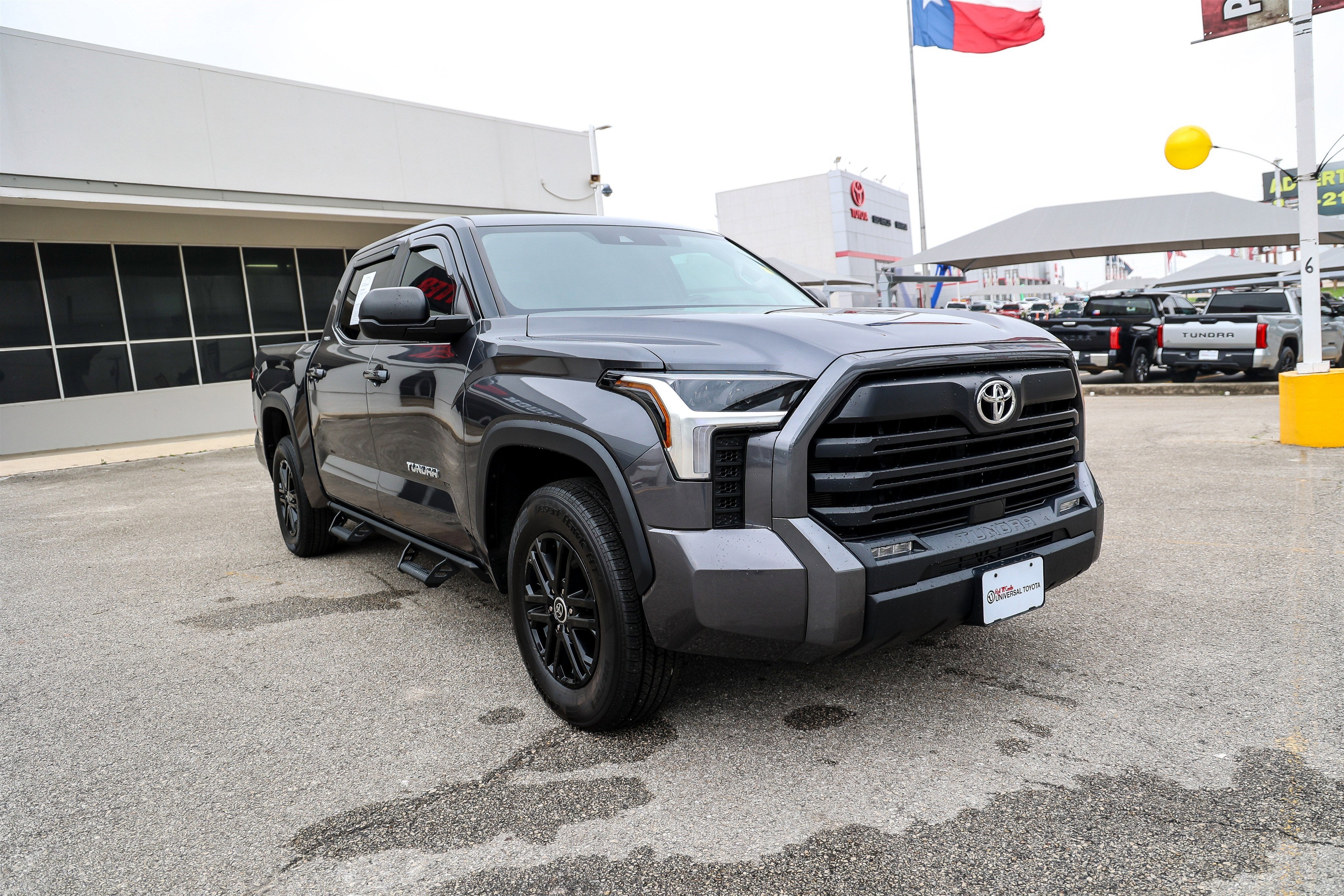 2023 Toyota TUNDRA 4X2 SR5