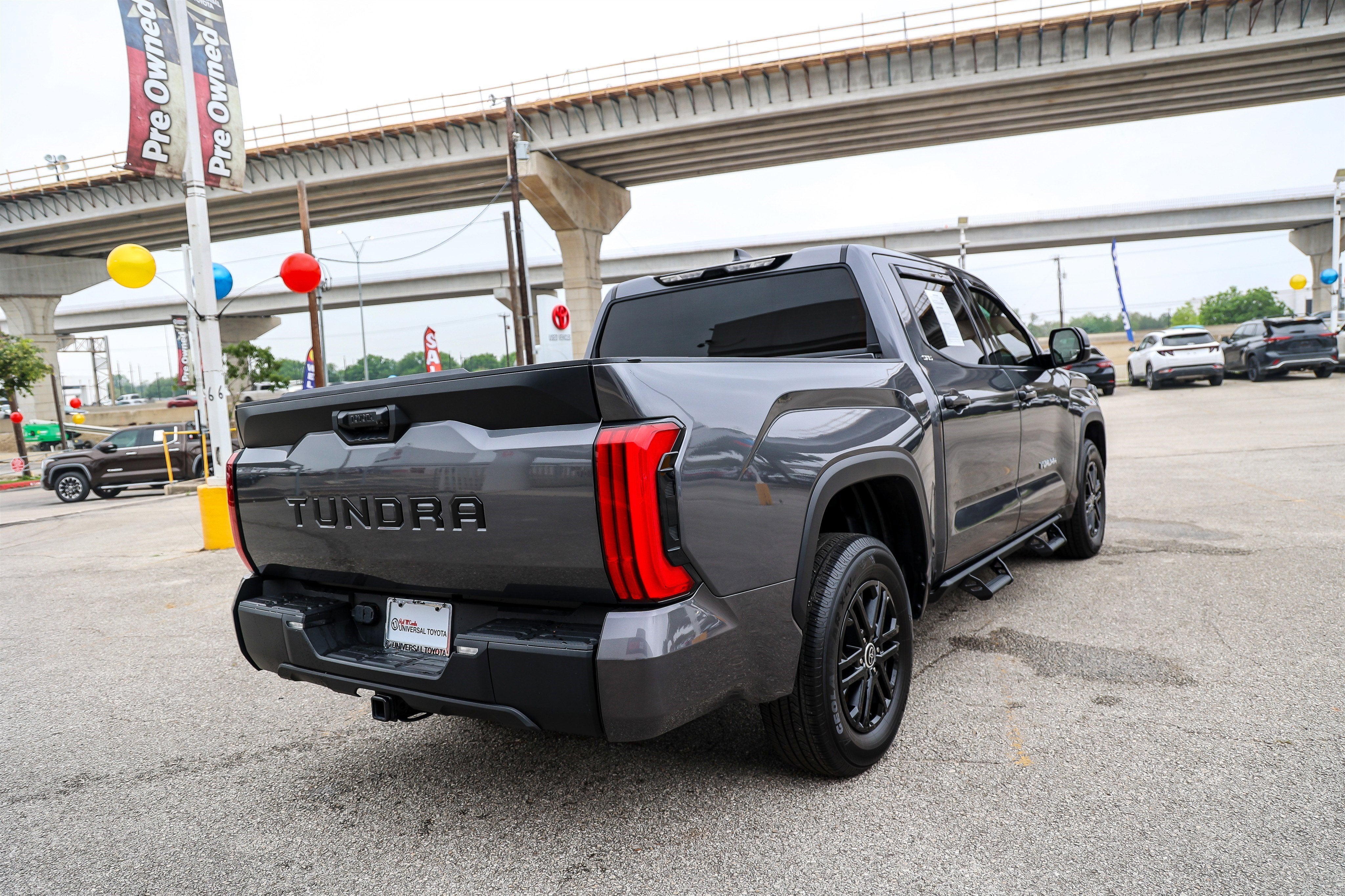 2023 Toyota TUNDRA 4X2 SR5