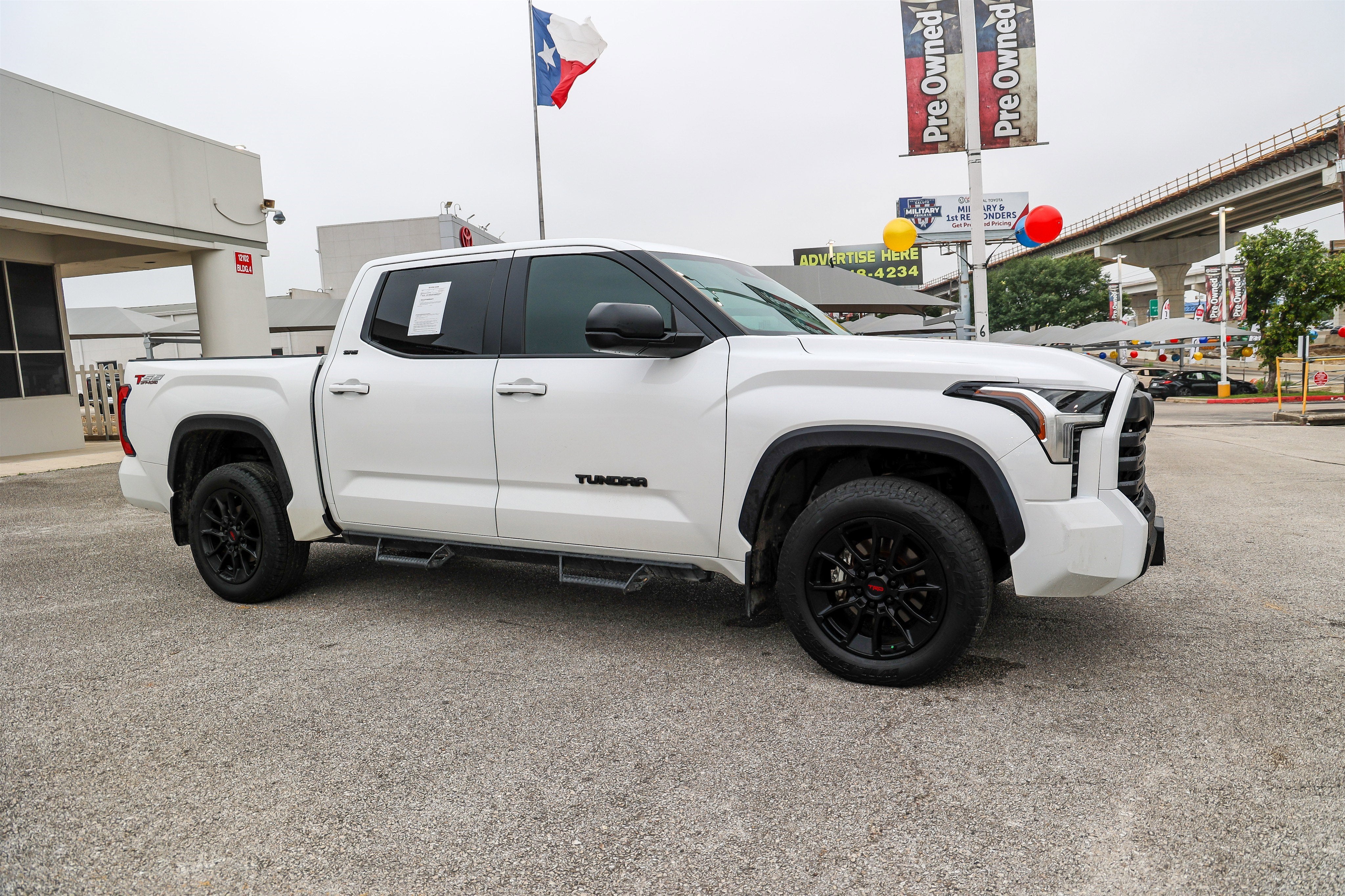 2024 Toyota TUNDRA 4X4 SR5