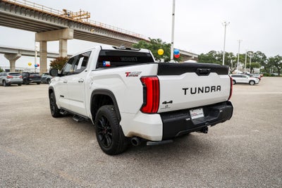 2024 Toyota TUNDRA 4X4 SR5