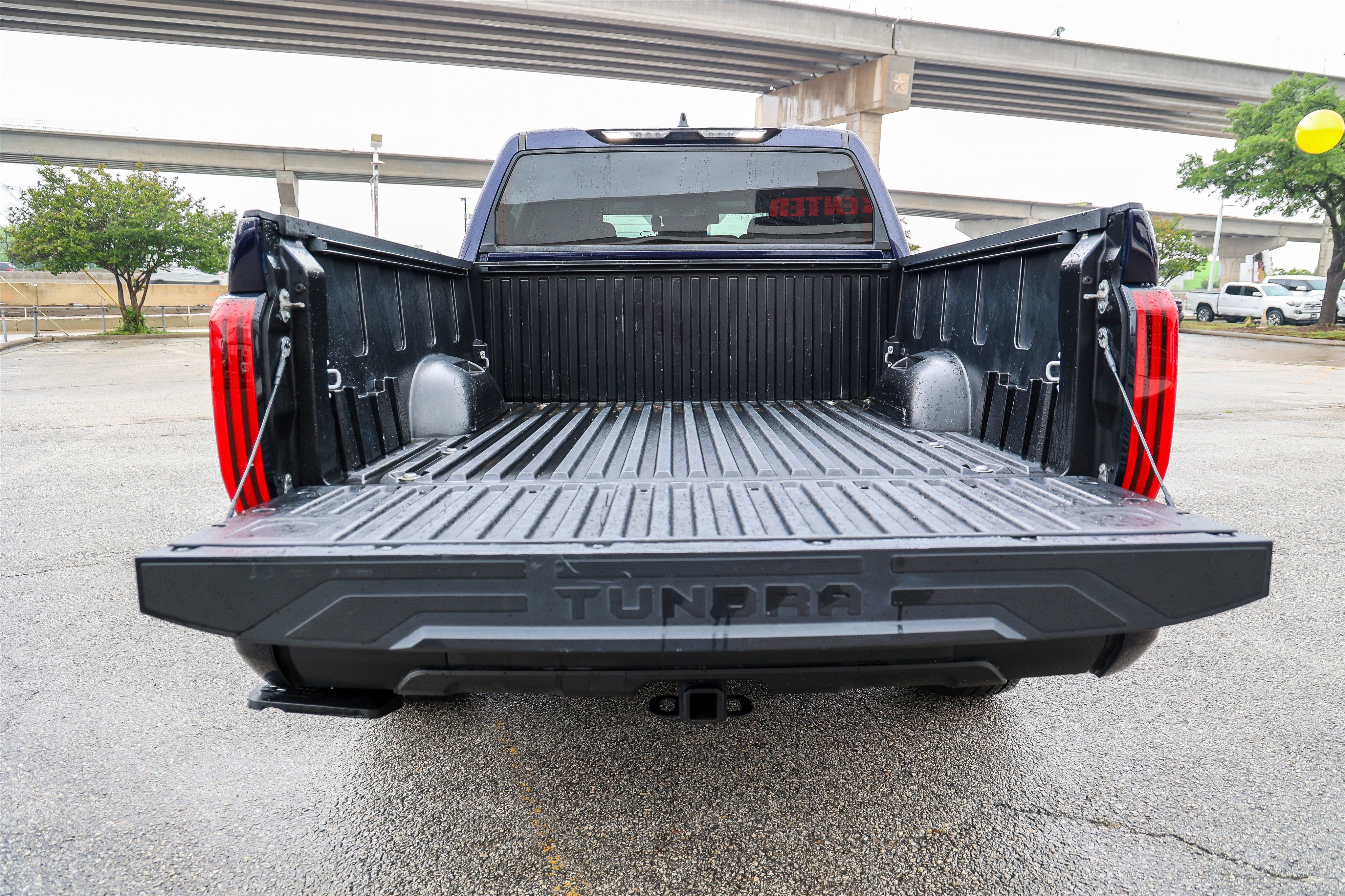 2023 Toyota TUNDRA 4X4 SR5