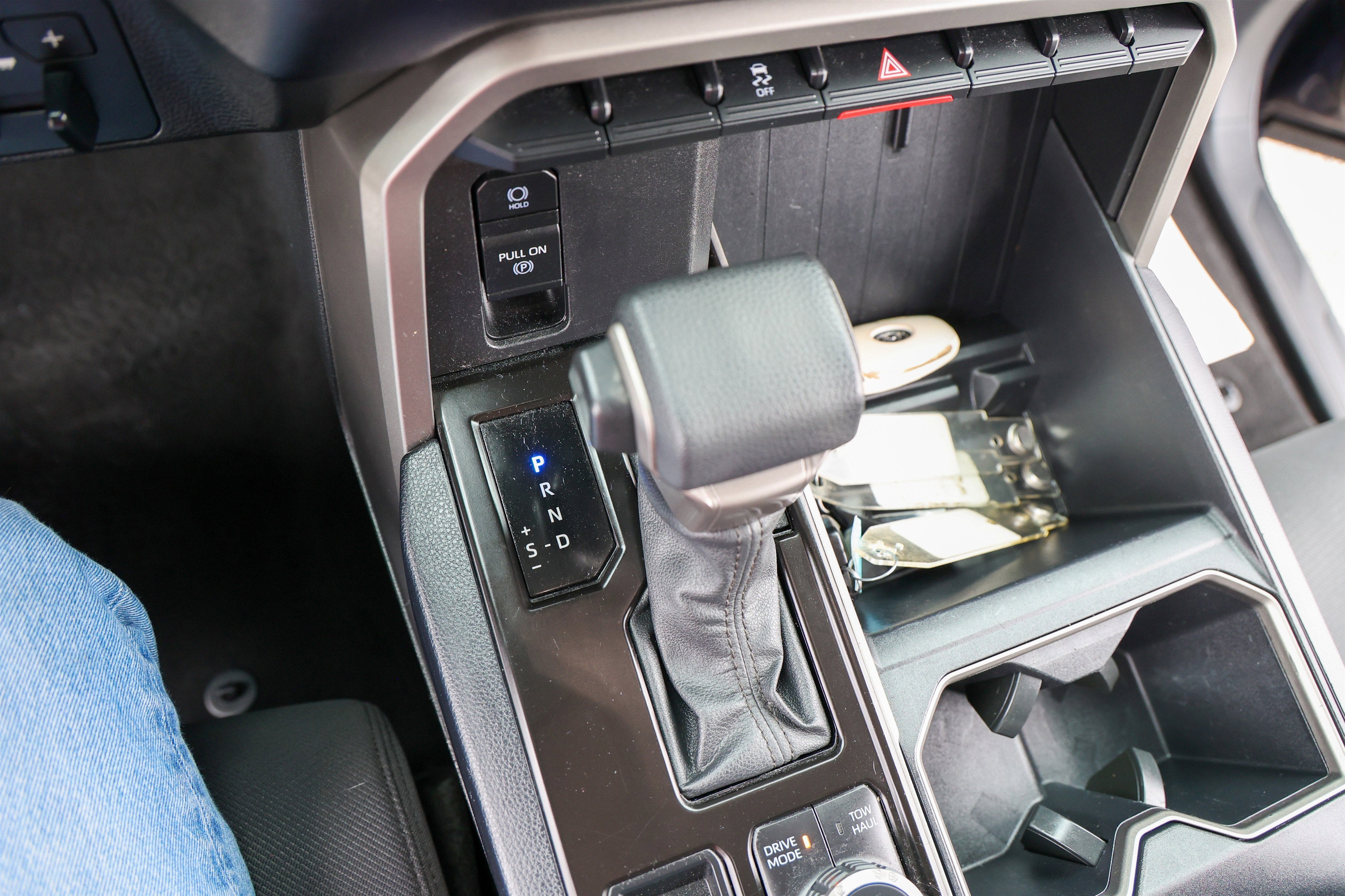 2023 Toyota TUNDRA 4X4 SR5