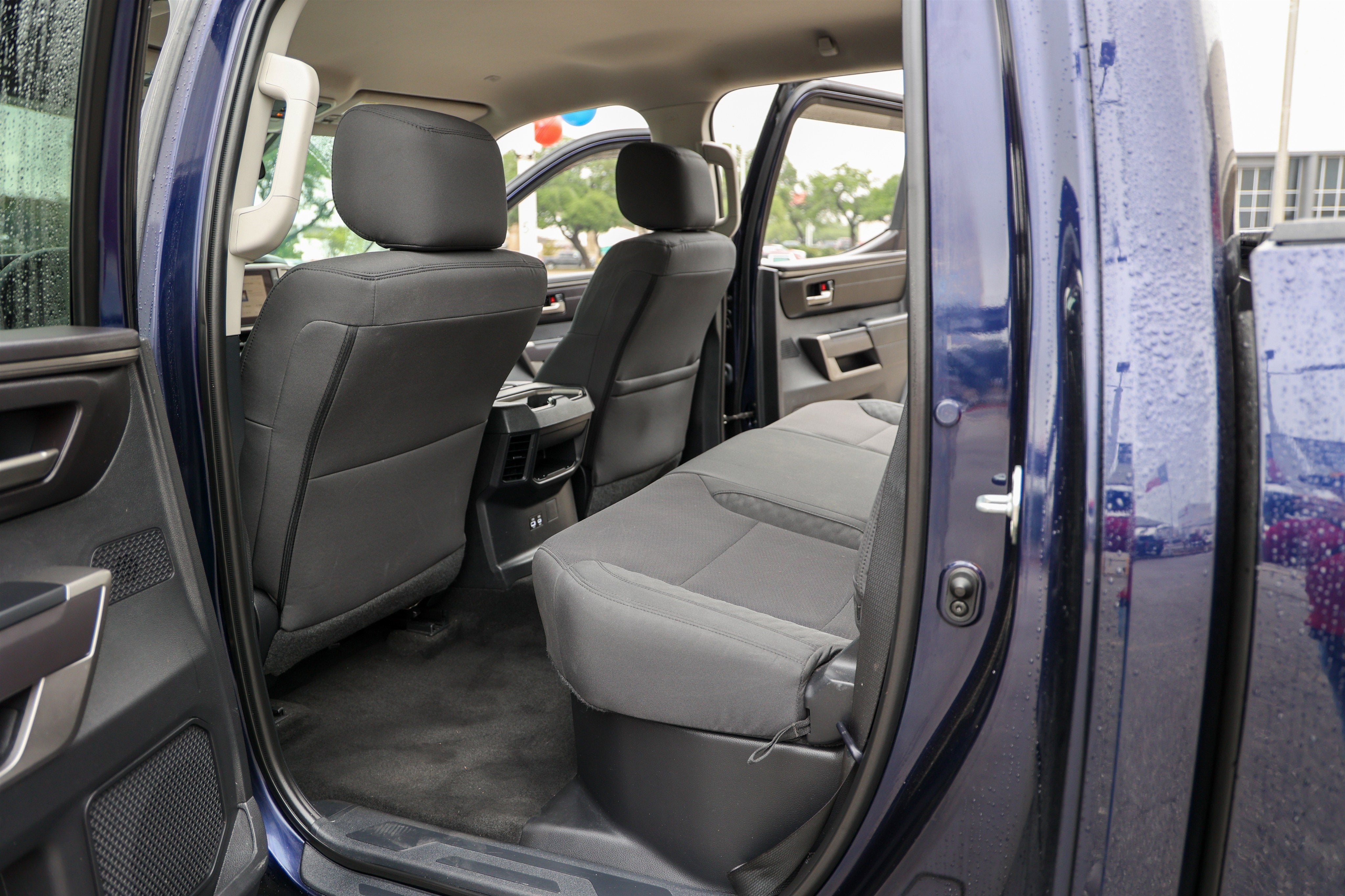 2023 Toyota TUNDRA 4X4 SR5