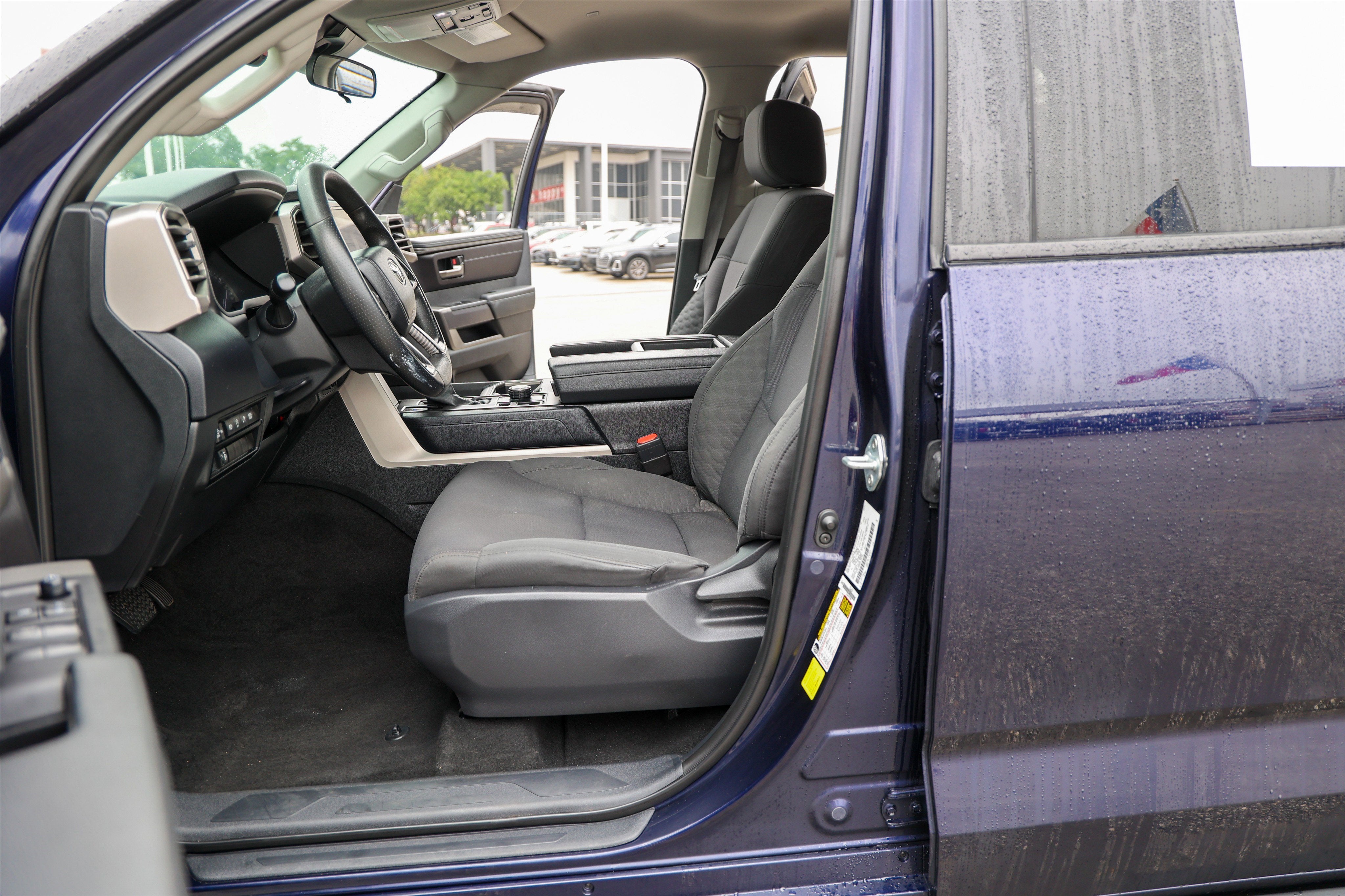 2023 Toyota TUNDRA 4X4 SR5