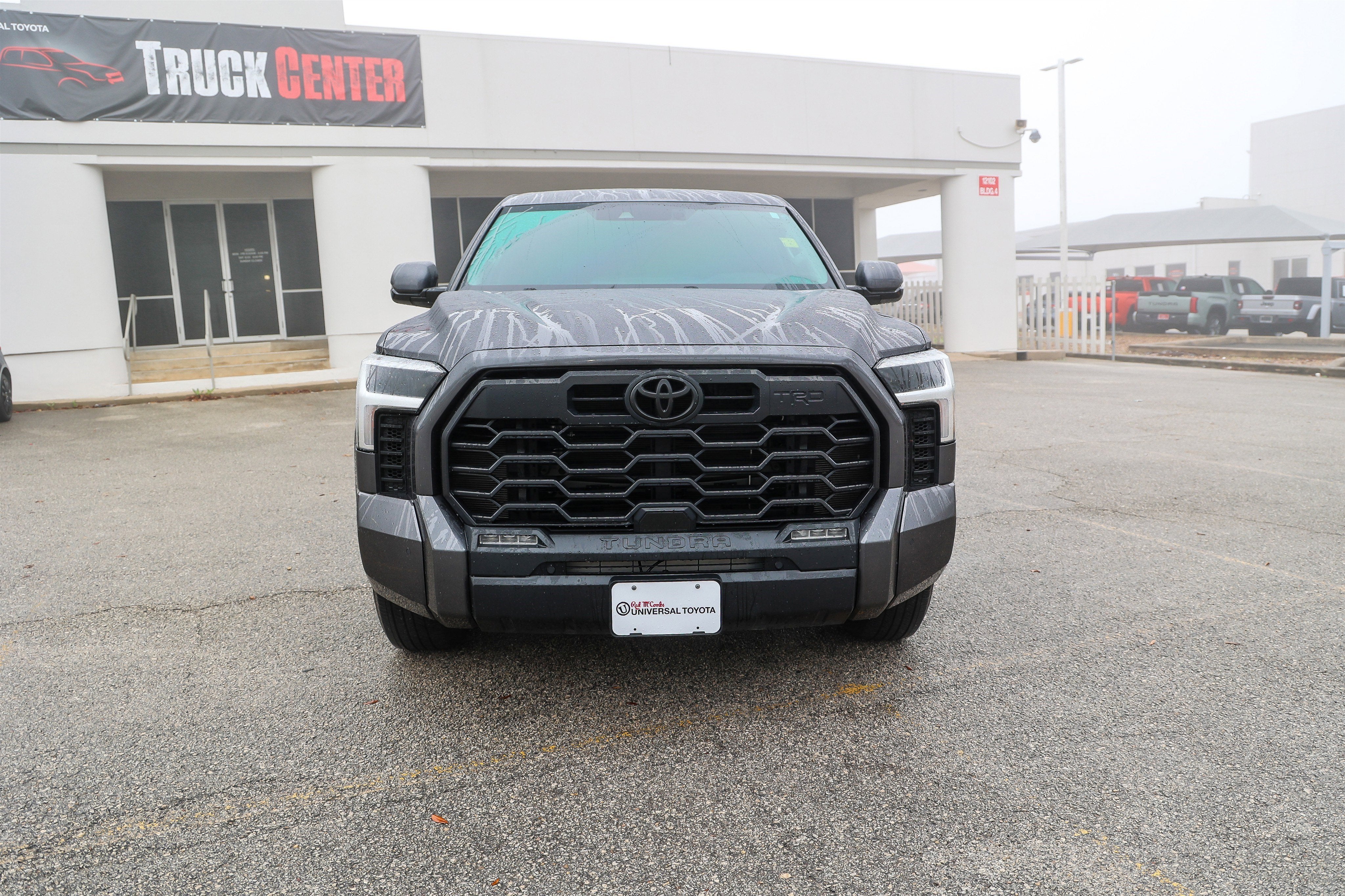 2024 Toyota TUNDRA 4X4 SR5