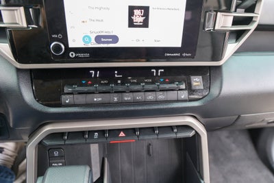 2024 Toyota TUNDRA 4X4 SR5