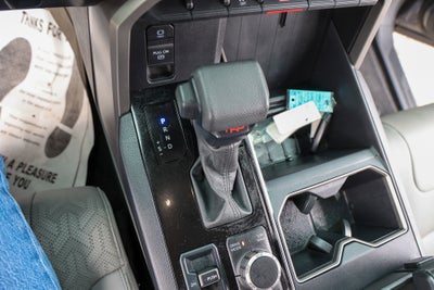 2024 Toyota TUNDRA 4X4 SR5